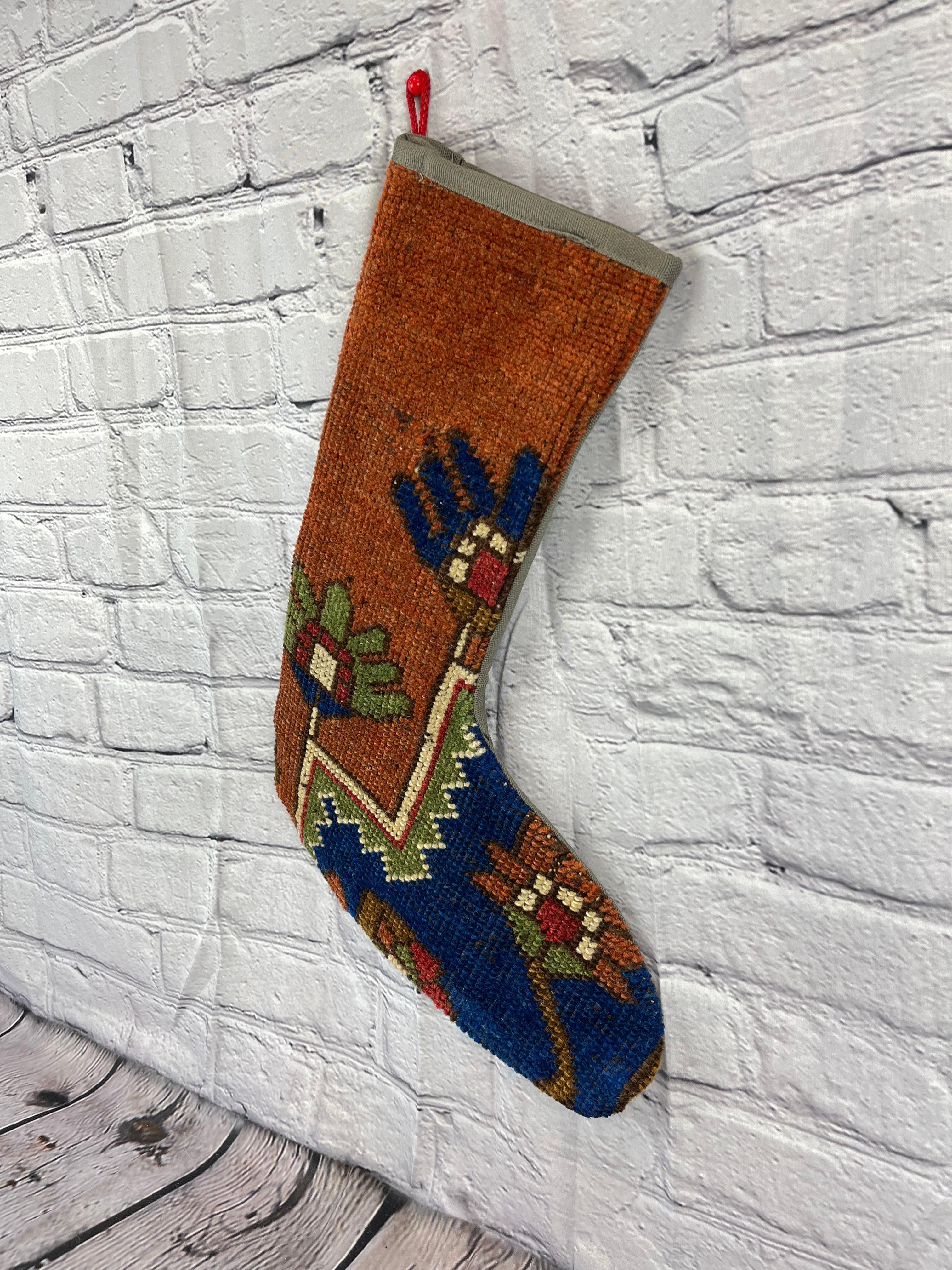 Handgefertigter türkischer Teppich, Weihnachts Stocking, Vintage (Moderne der Mitte des Jahrhunderts) im Angebot