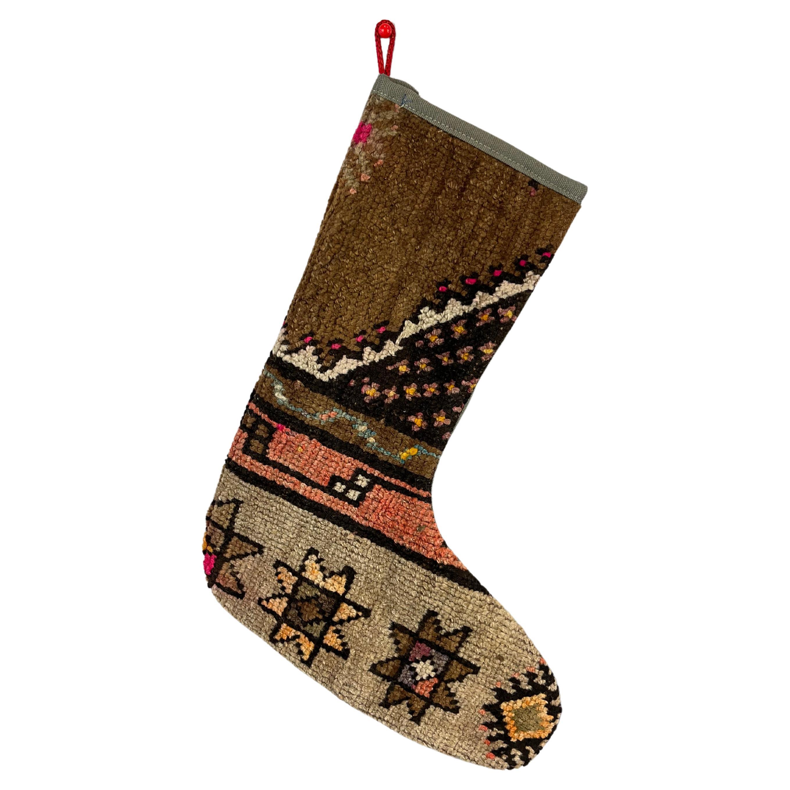 Calza di Natale vintage fatta a mano con tappeto turco