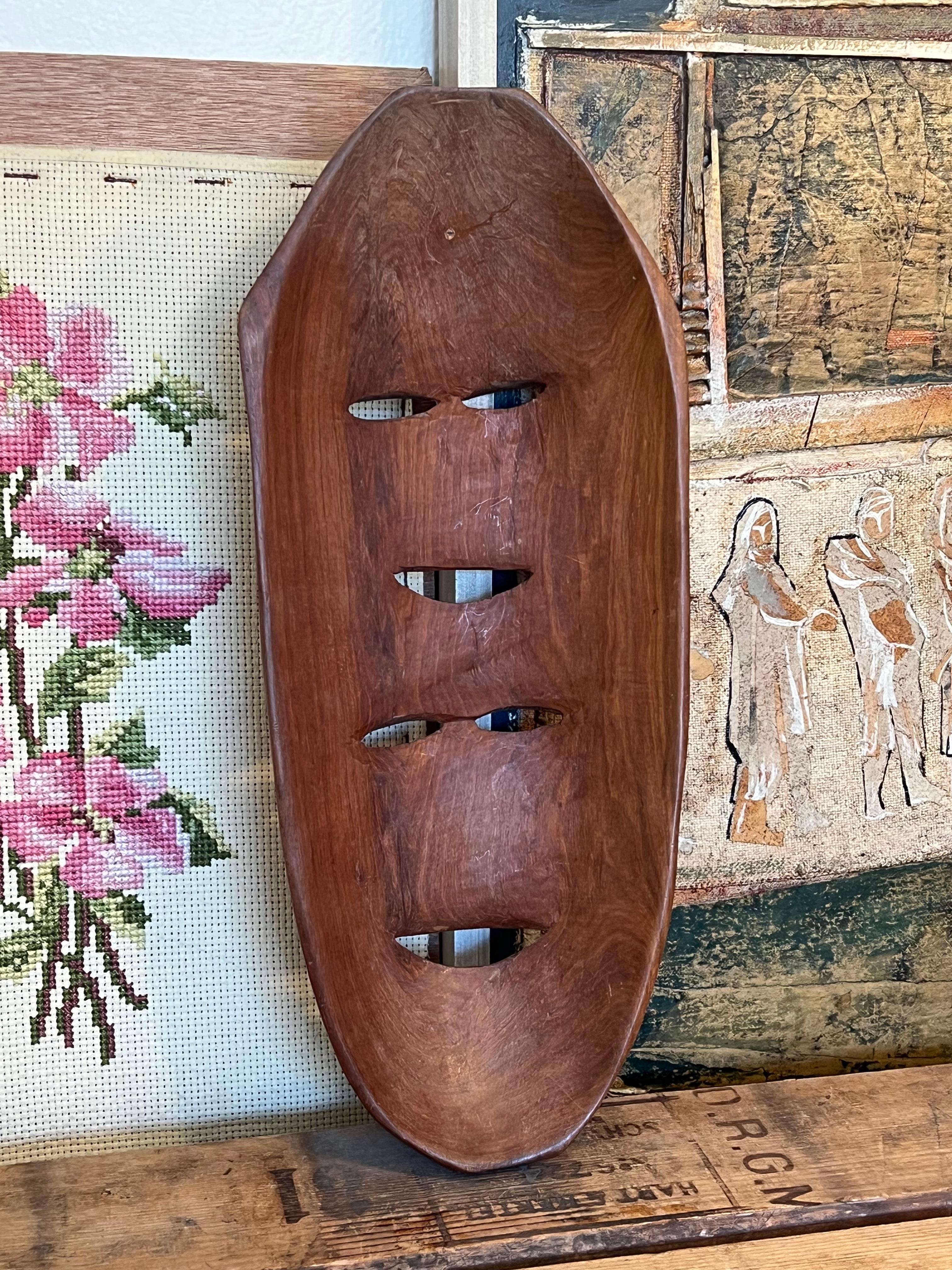 Handgefertigte abstrakte dekorative Vintage-Maske aus Holz mit doppeltem Gesicht im Angebot 3
