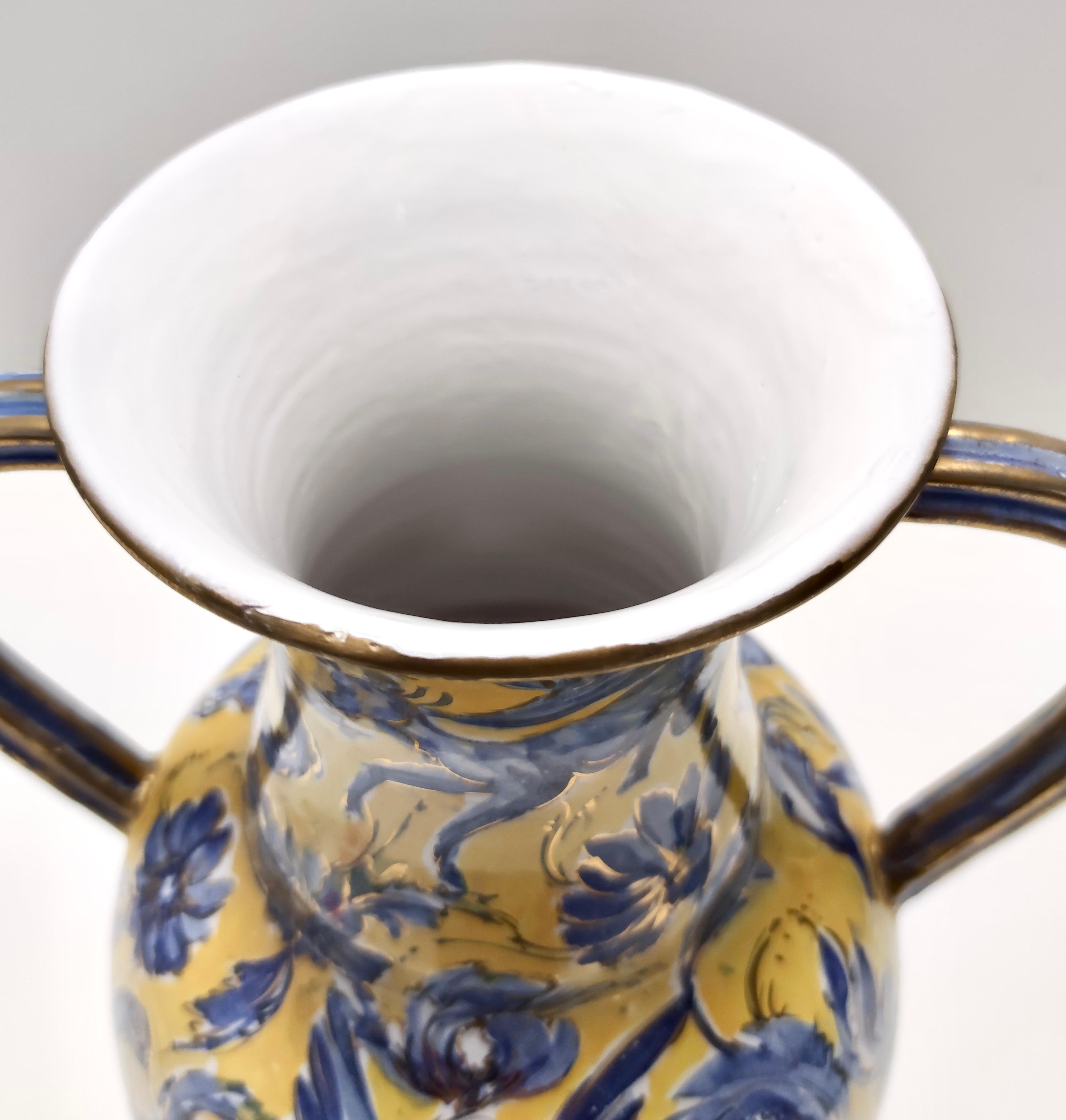 Mid-20th Century Handmade Yellow and Blue Glazed Ceramic Amphora Vase by Zulimo Aretini, Italy For Sale