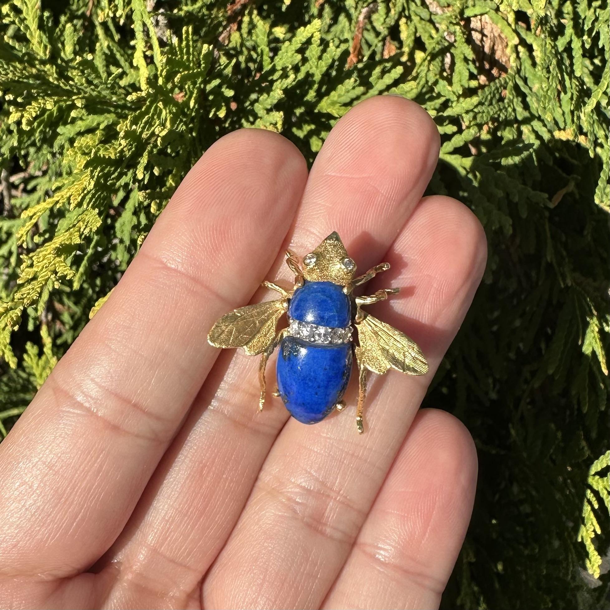 Vintage Handmade Gelbgold Blau Lapis Diamant Detaillierte Biene fliegen Pin Brosche im Angebot 3