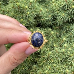 Vintage Handmade Yellow Gold Lapis Lazuli Beading Work Solitaire Cocktail Ring