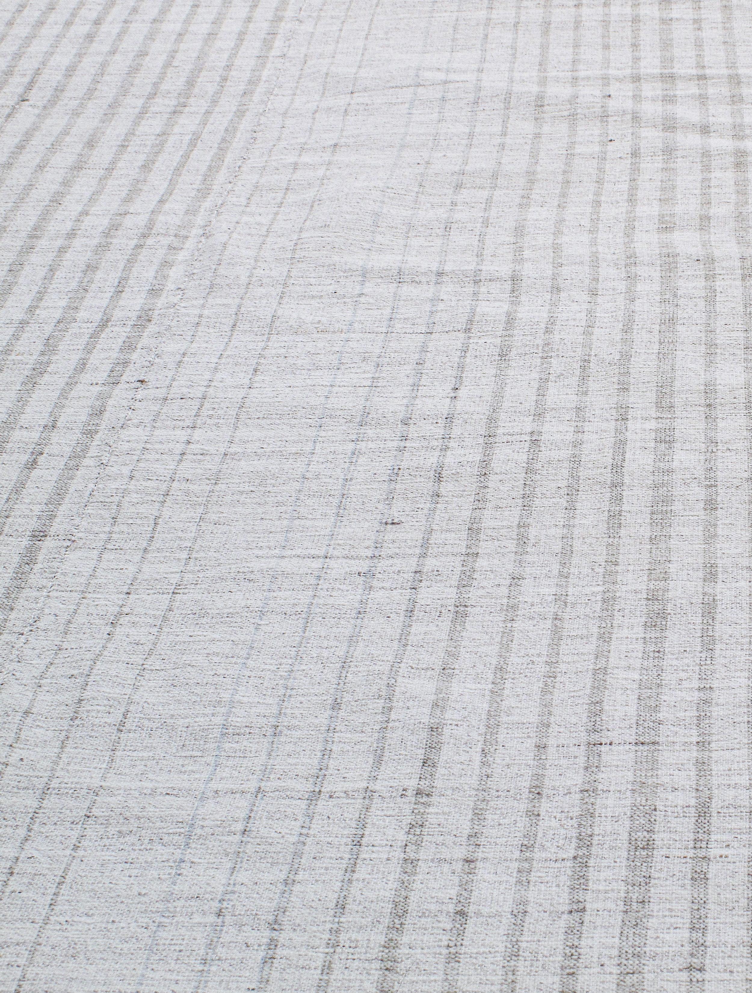 Vintage Handwoven Flatweave Kilim Rug For Sale 1
