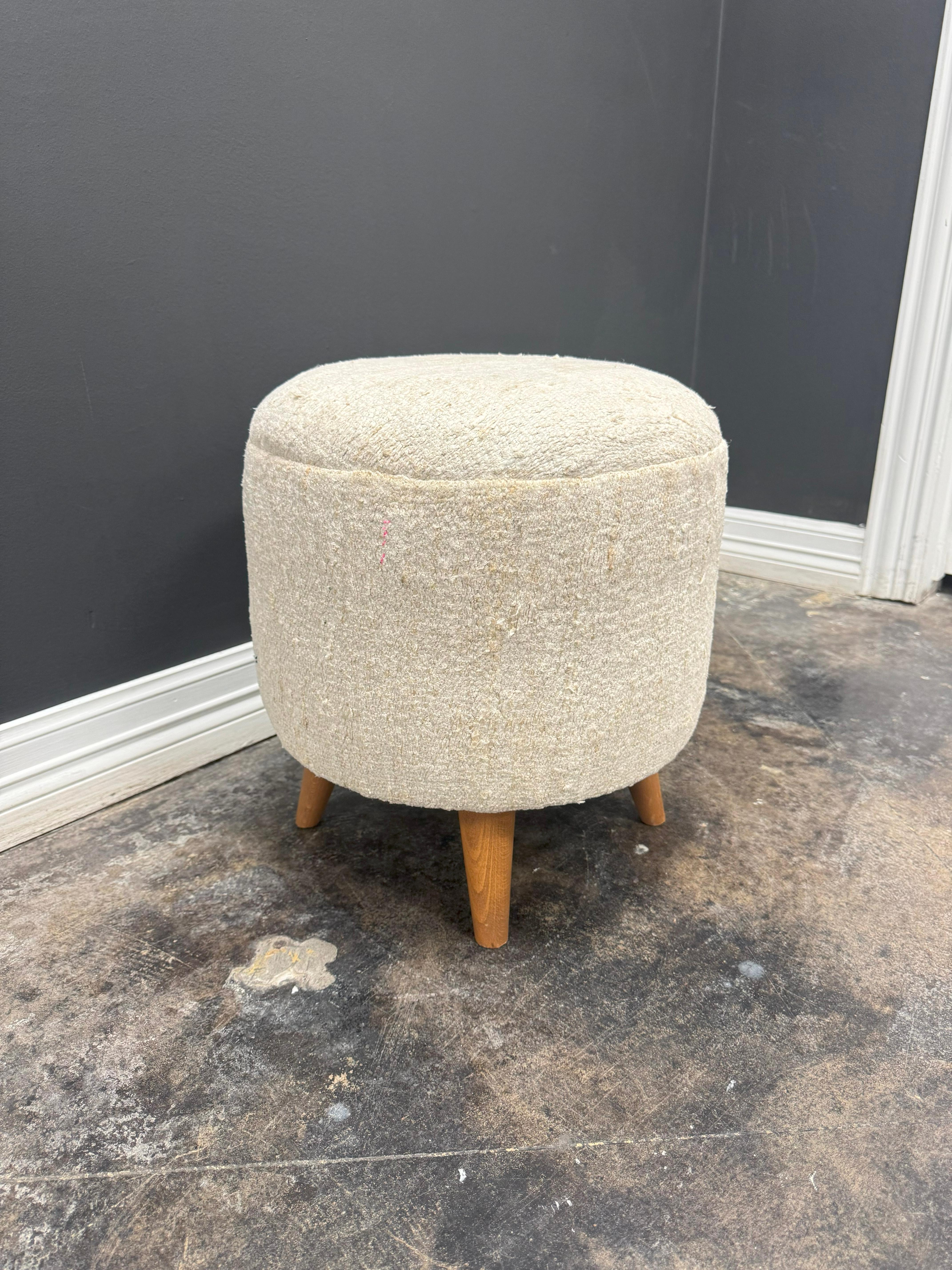 Turc Pouf tissé à la main beige et sarcelle des années 1960 en vente