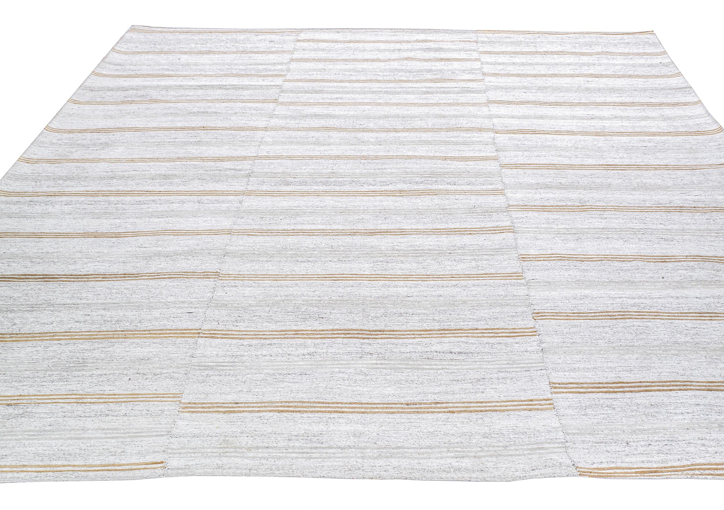Vintage Handwoven Kilim Rug For Sale 1
