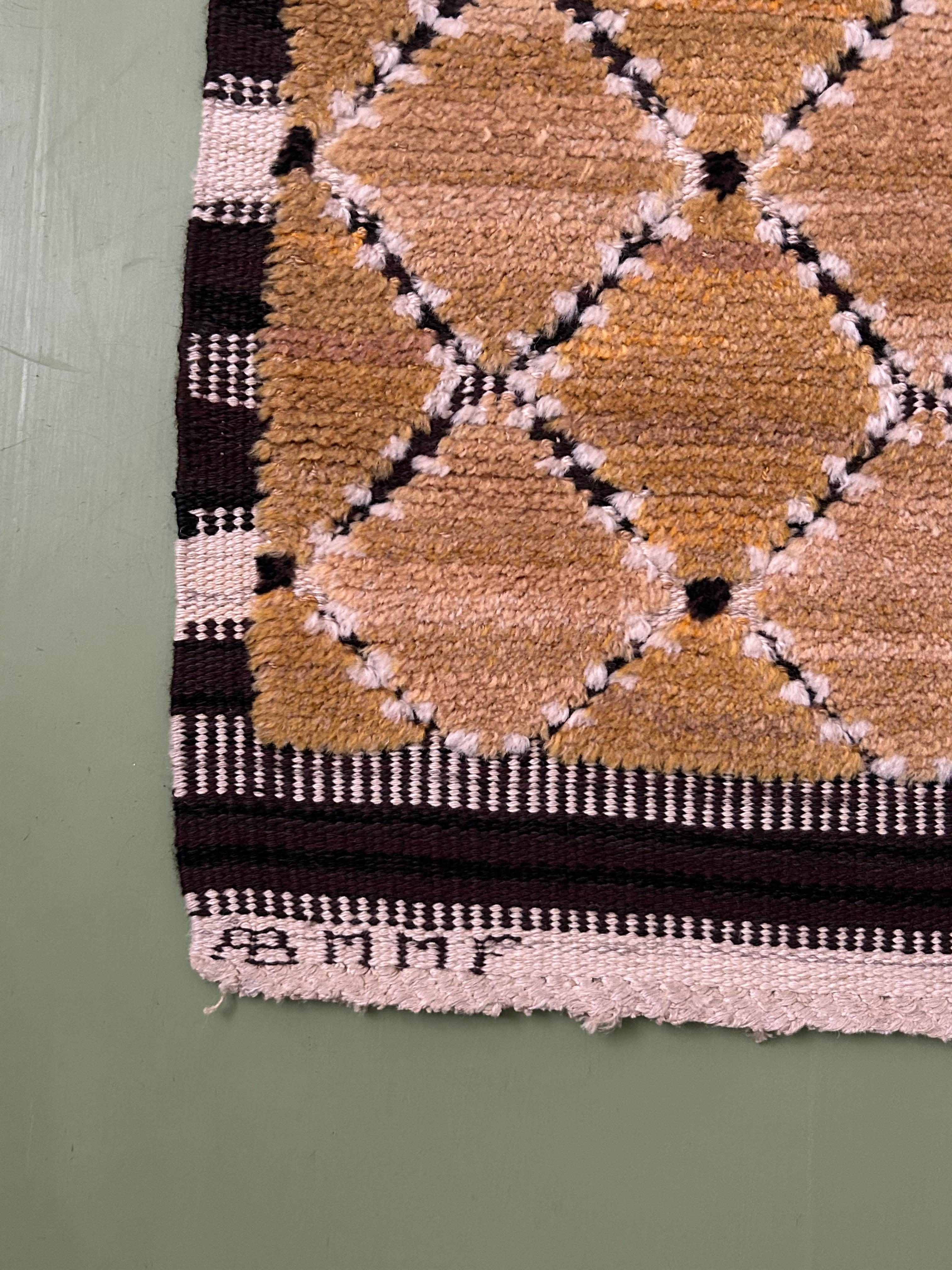 Hand-Woven Vintage Handwoven Märta Måås-Fjetterström ‘Guldklimpen´ Rug, Sweden, 1944 For Sale