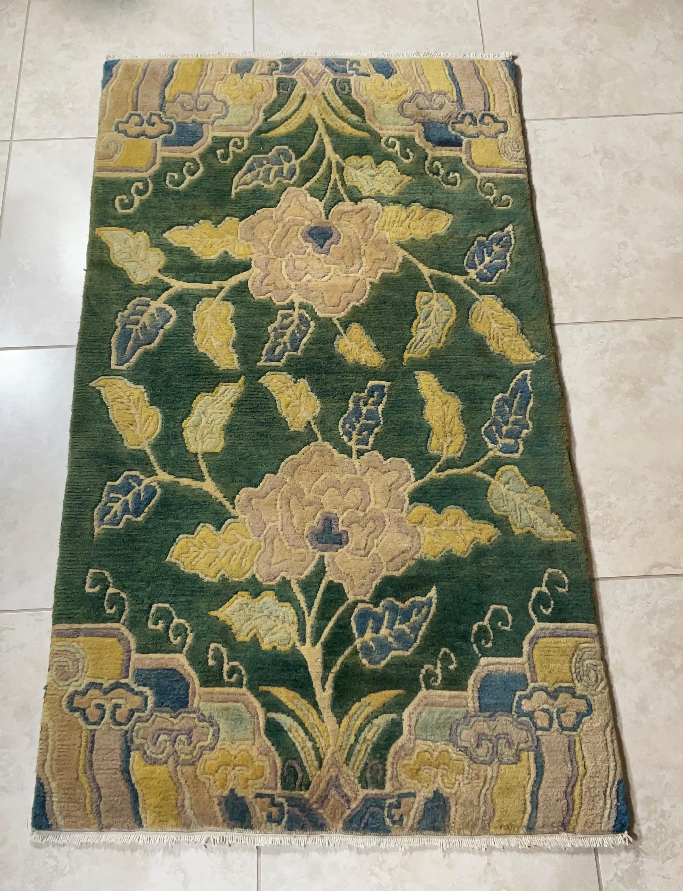 Beautiful handwoven rug made of wool with Floral motifs all-over. Beautiful colors, sturdy on the floor. 
Professionally hand washed, ready to use.