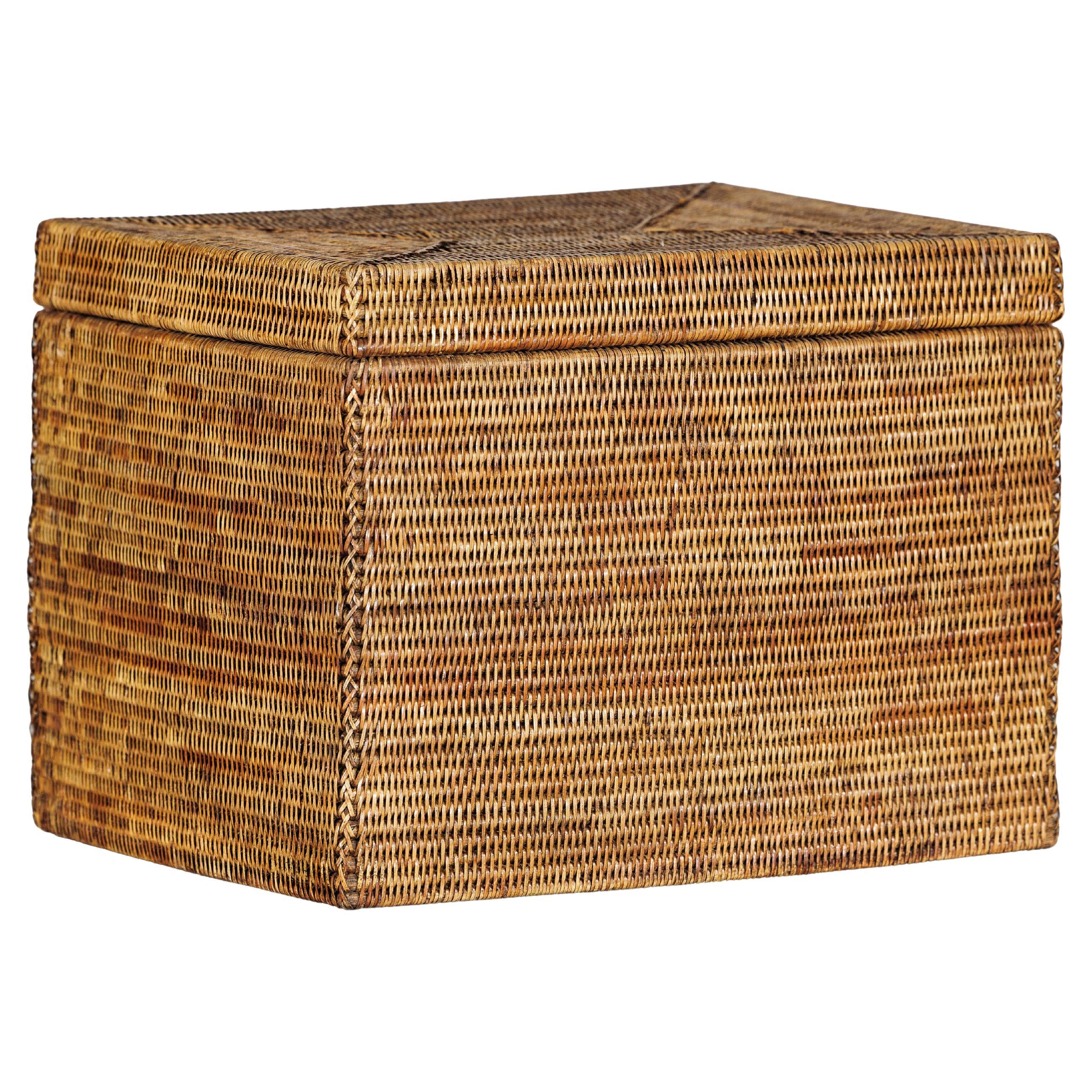 Caja de almacenaje vintage de ratán tejido a mano con tapa extraíble de estilo rústico