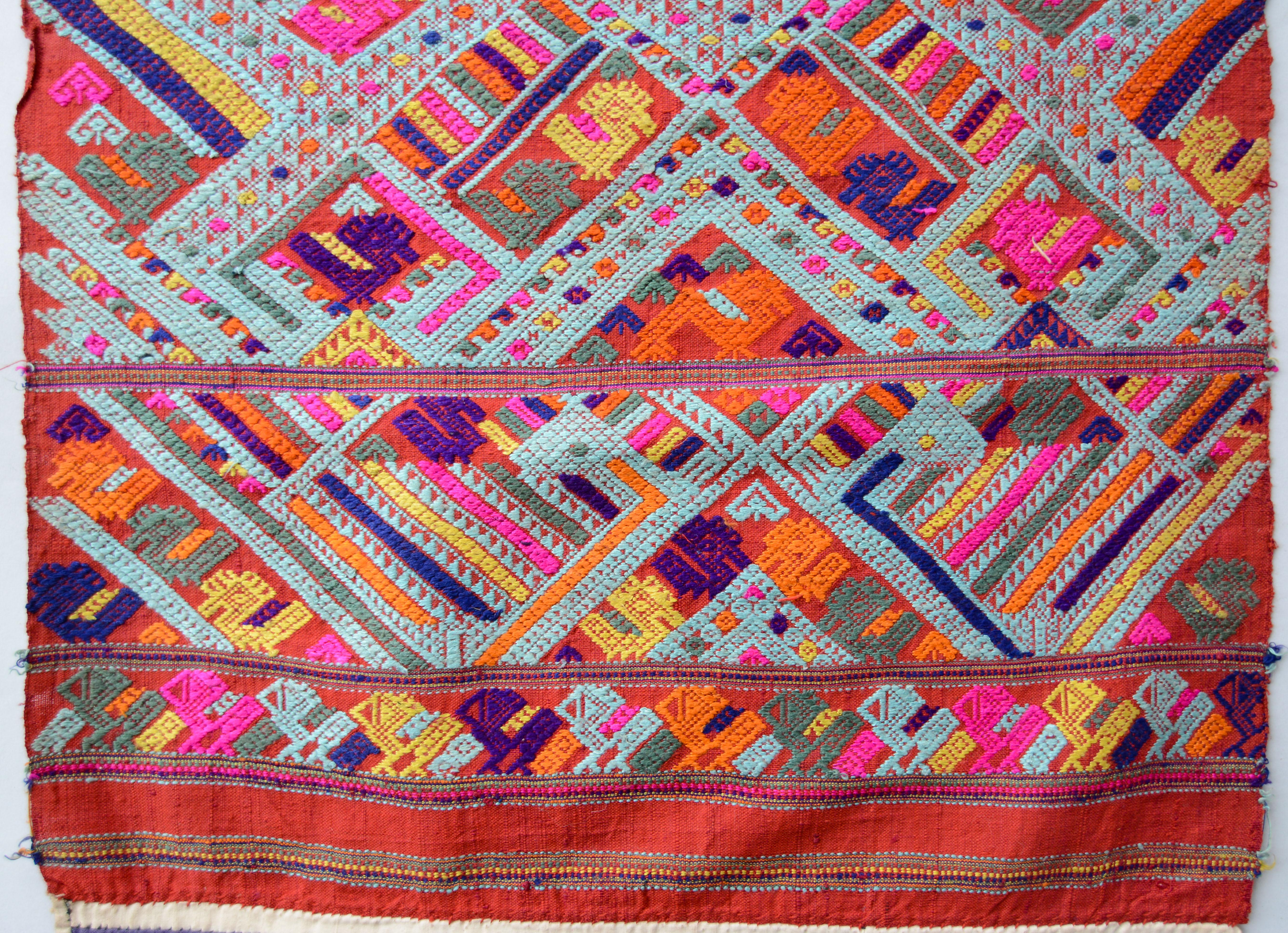 Vintage Handwoven Silk Shawl End Panel Tai Nue from Laos Mid-20th Century 2