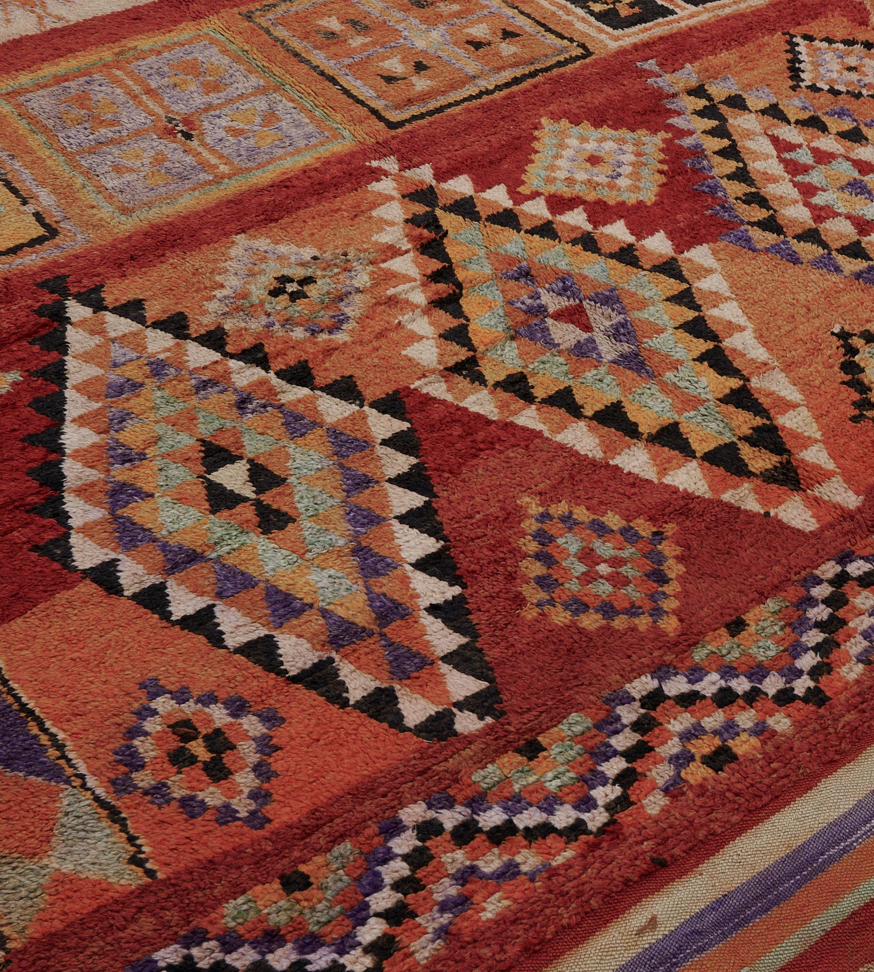 Vintage Handwoven Wool Moroccan Rug In Good Condition For Sale In West Hollywood, CA