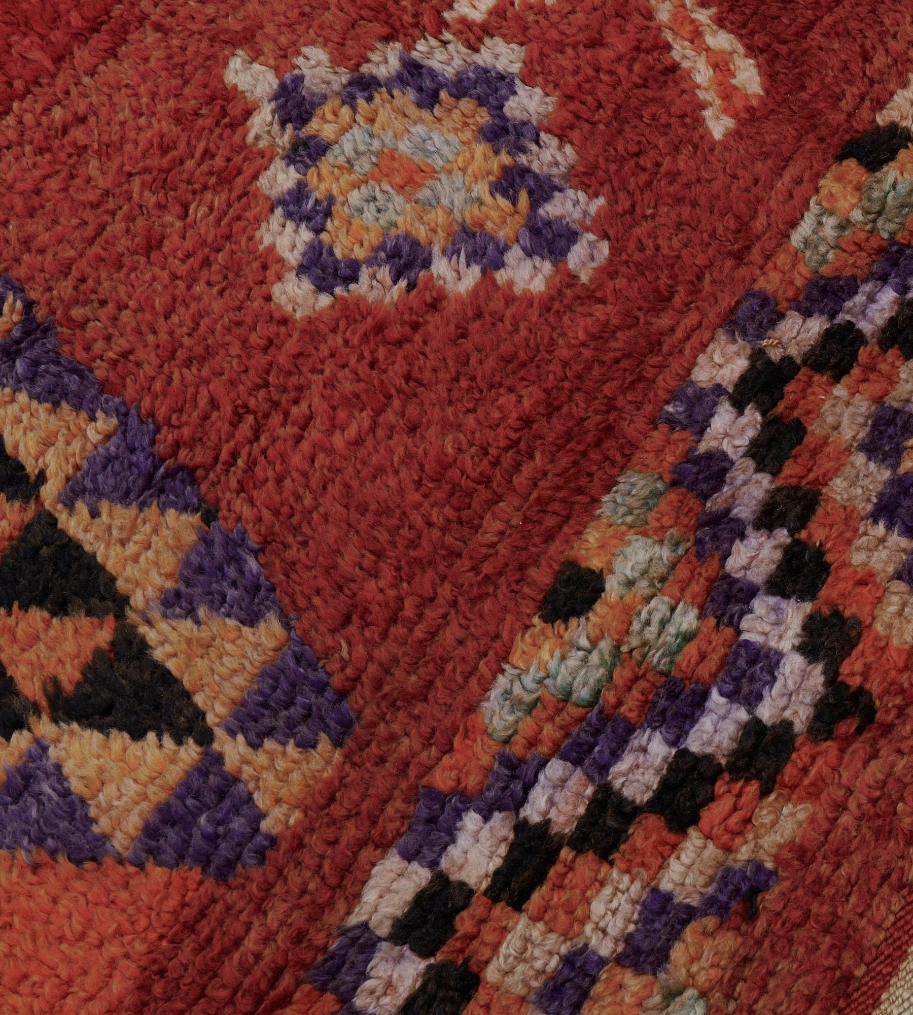 Vintage Handwoven Wool Moroccan Rug For Sale 1