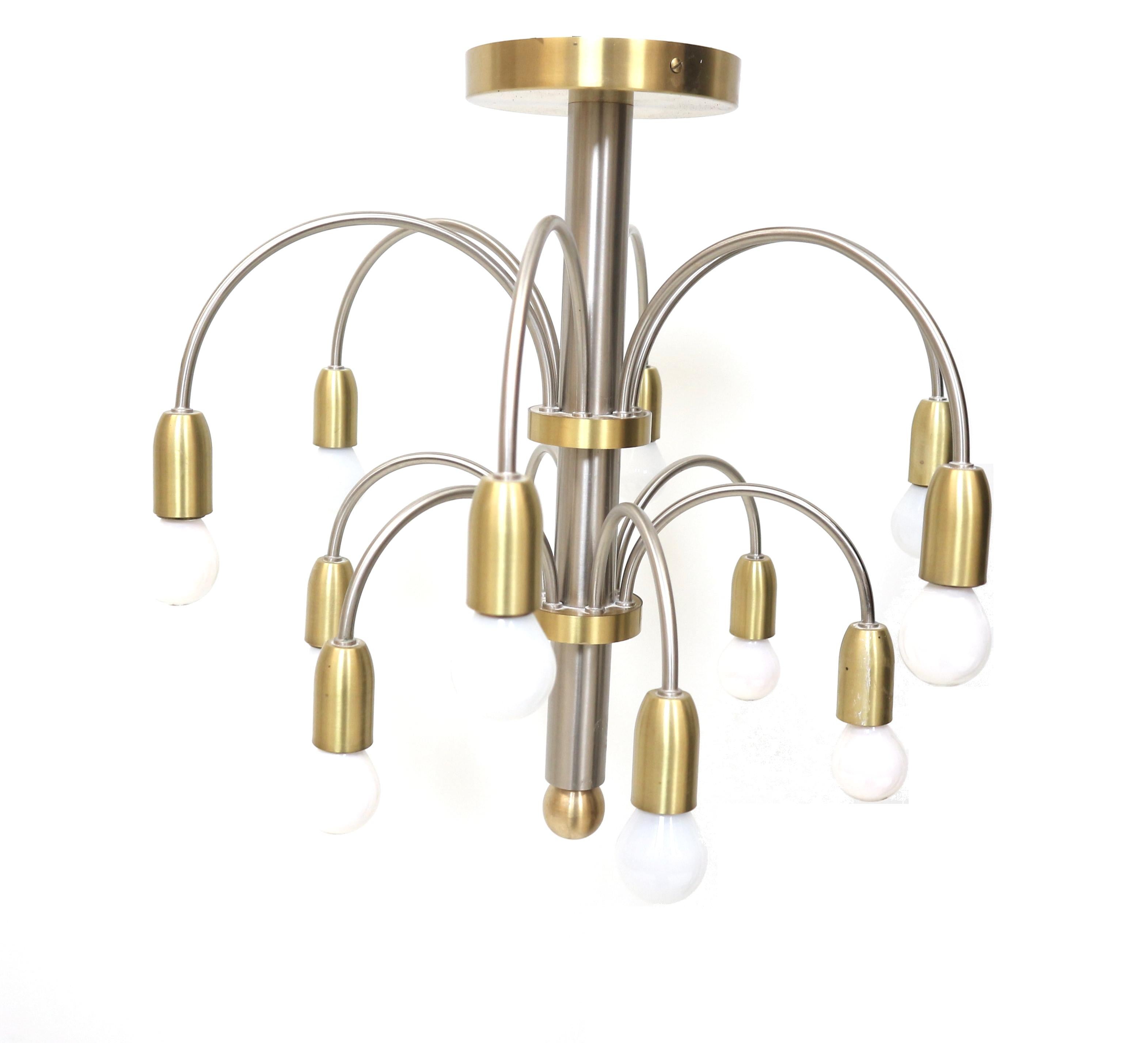 Lampe suspendue vintage de Kaiser Leuchten des années 1970.

Dimensions :
Hauteur : 49 cm
Diamètre : 50 cm
