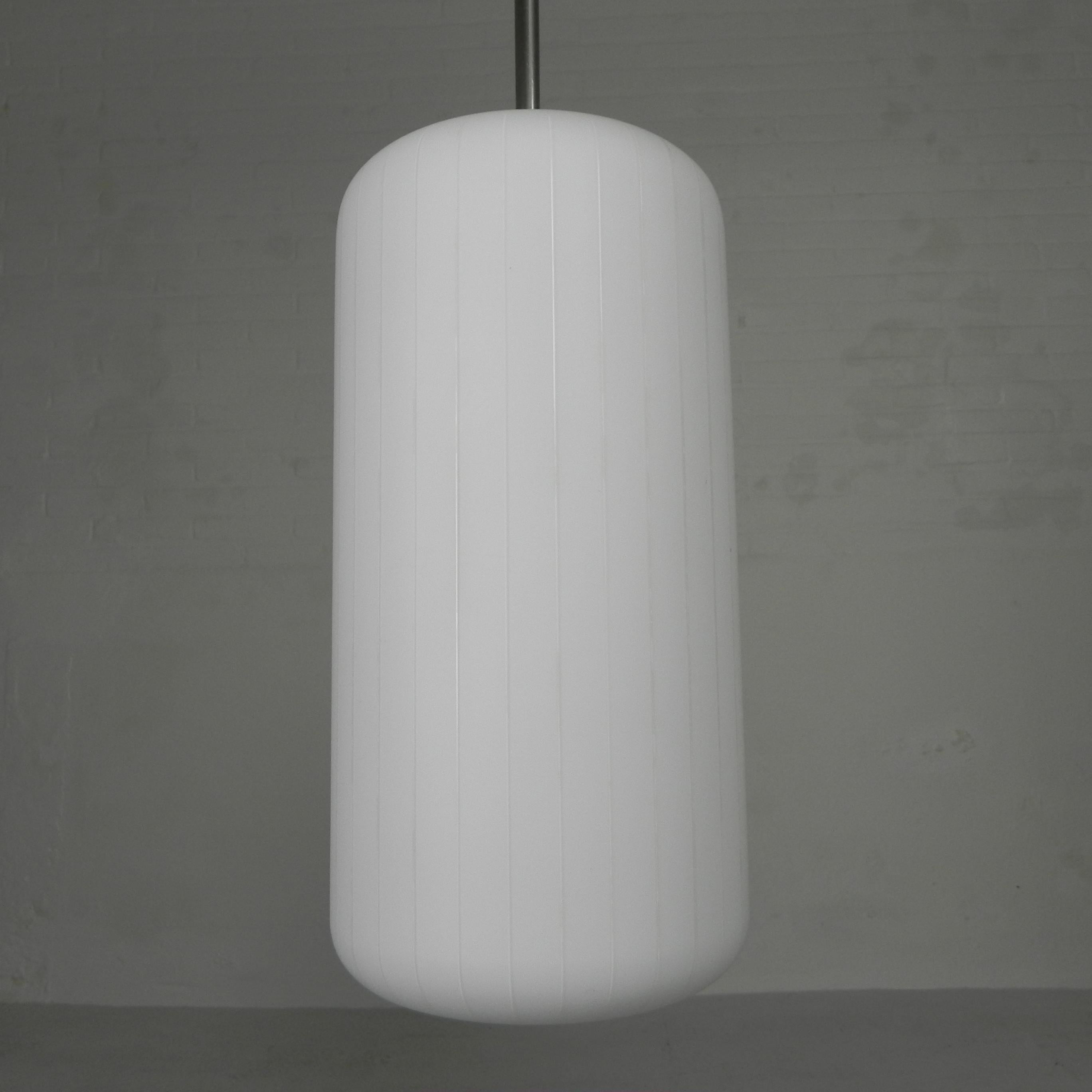 Vintage hanging lamp with cylindrical white glass shade, 1950s In Good Condition For Sale In EINDHOVEN, NL
