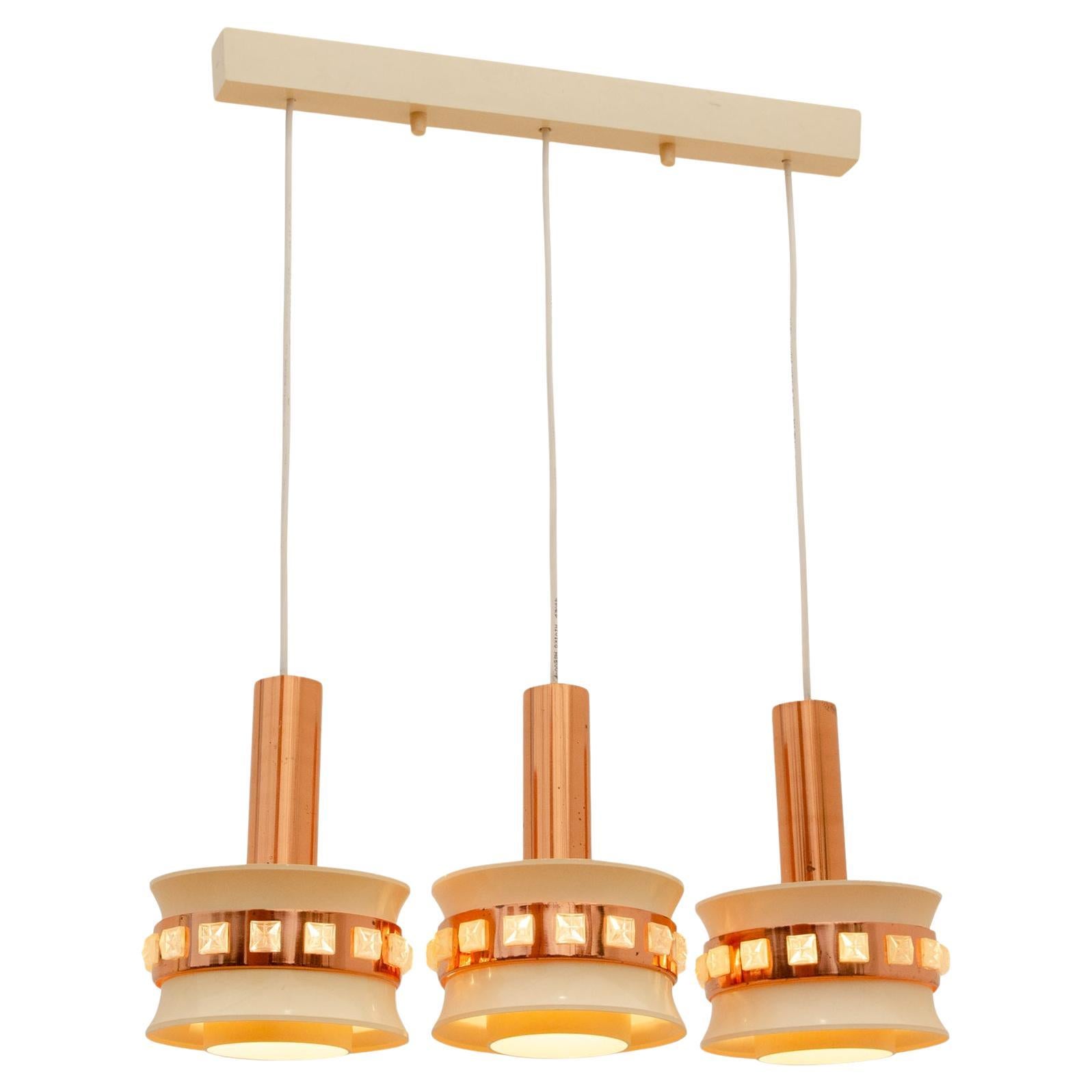 Lampada a sospensione vintage con tre paralumi in vetro tagliato, Kamenický Šenov, 1970