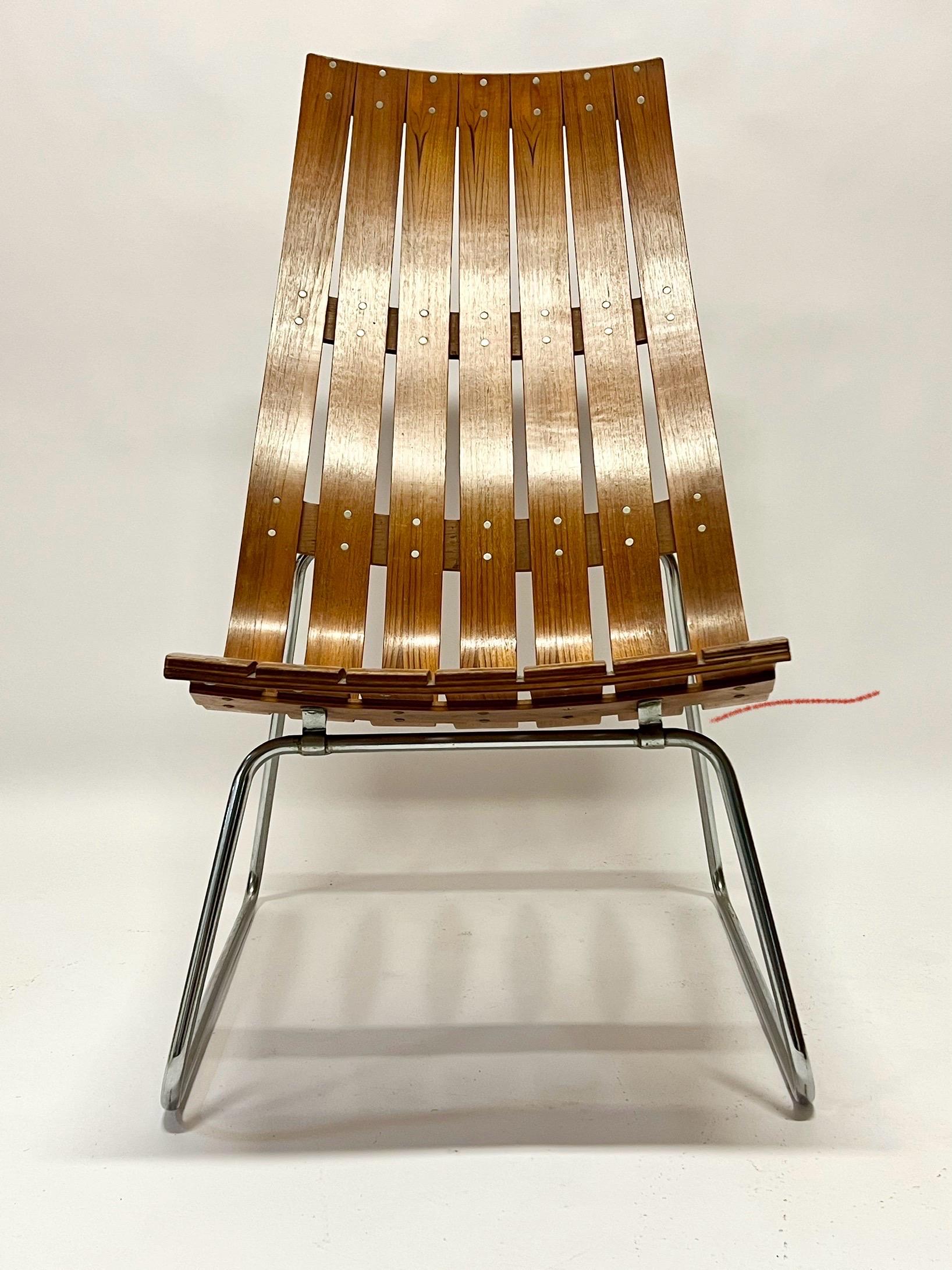 Fantastic bentwood 'Scandia' lounge chair designed by Hans Brattrud for Hove Mobler c1960s, Norway. Super comfortable chair. This chair has a more uncommon base than most examples. Has excellent profile from any angle. 

Seat height is 12.5