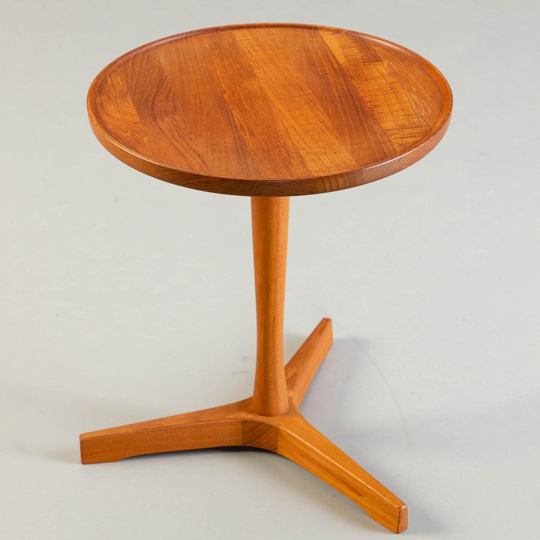 Vintage Hans C. Andersen for Artex Occasional Side Table, Teak, Denmark, 1960's In Good Condition In Los Angeles, CA