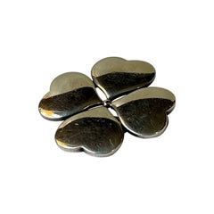 Broche vintage Hans Hansen de plata de ley con cuatro corazones de trébol