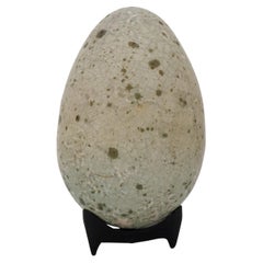 Sculpture d
œuf en grès gris et vert de Hans Hedberg, Biot, France