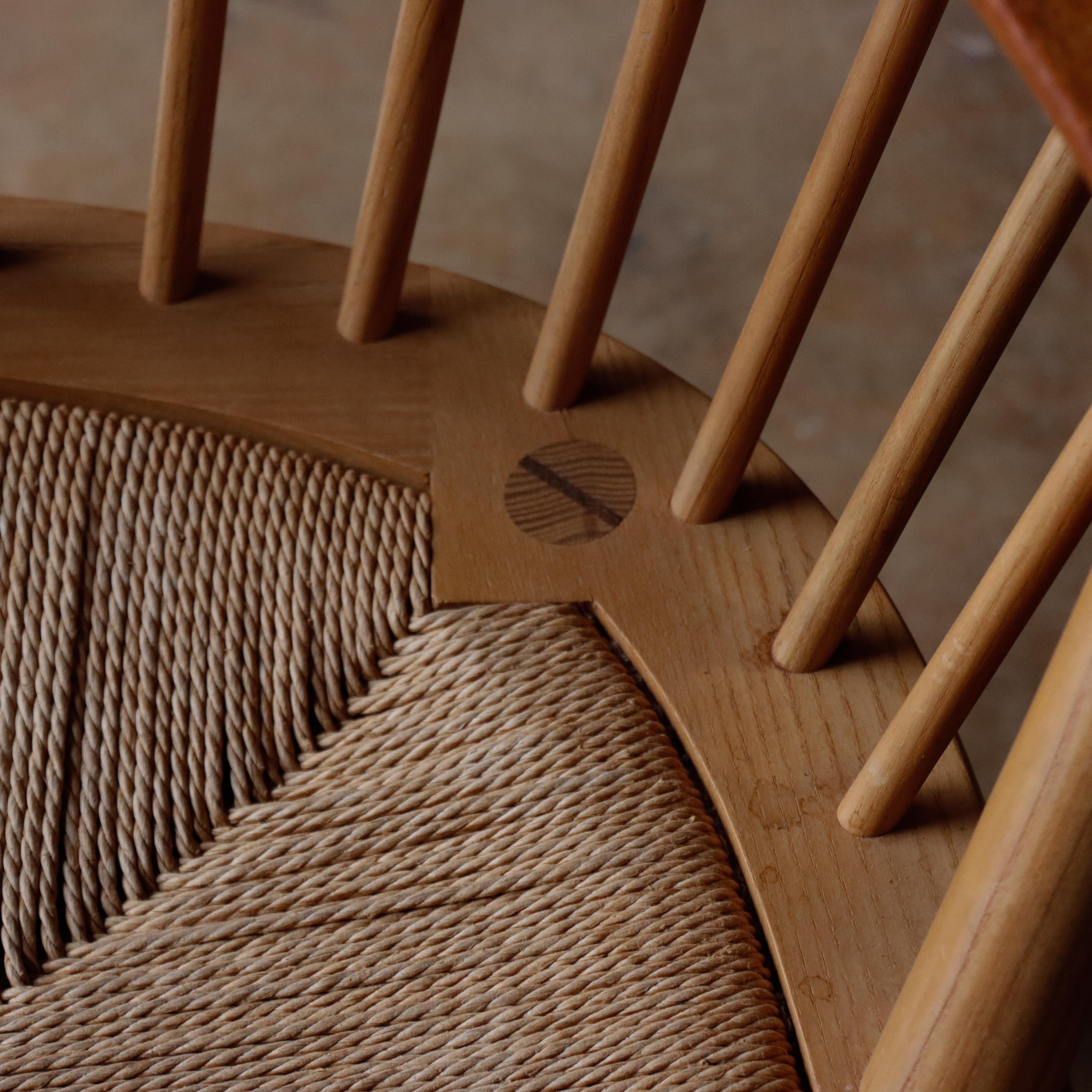 Vintage Hans J. Wegner JH 550 “Peacock Chair, Denmark, 1960s For Sale 5