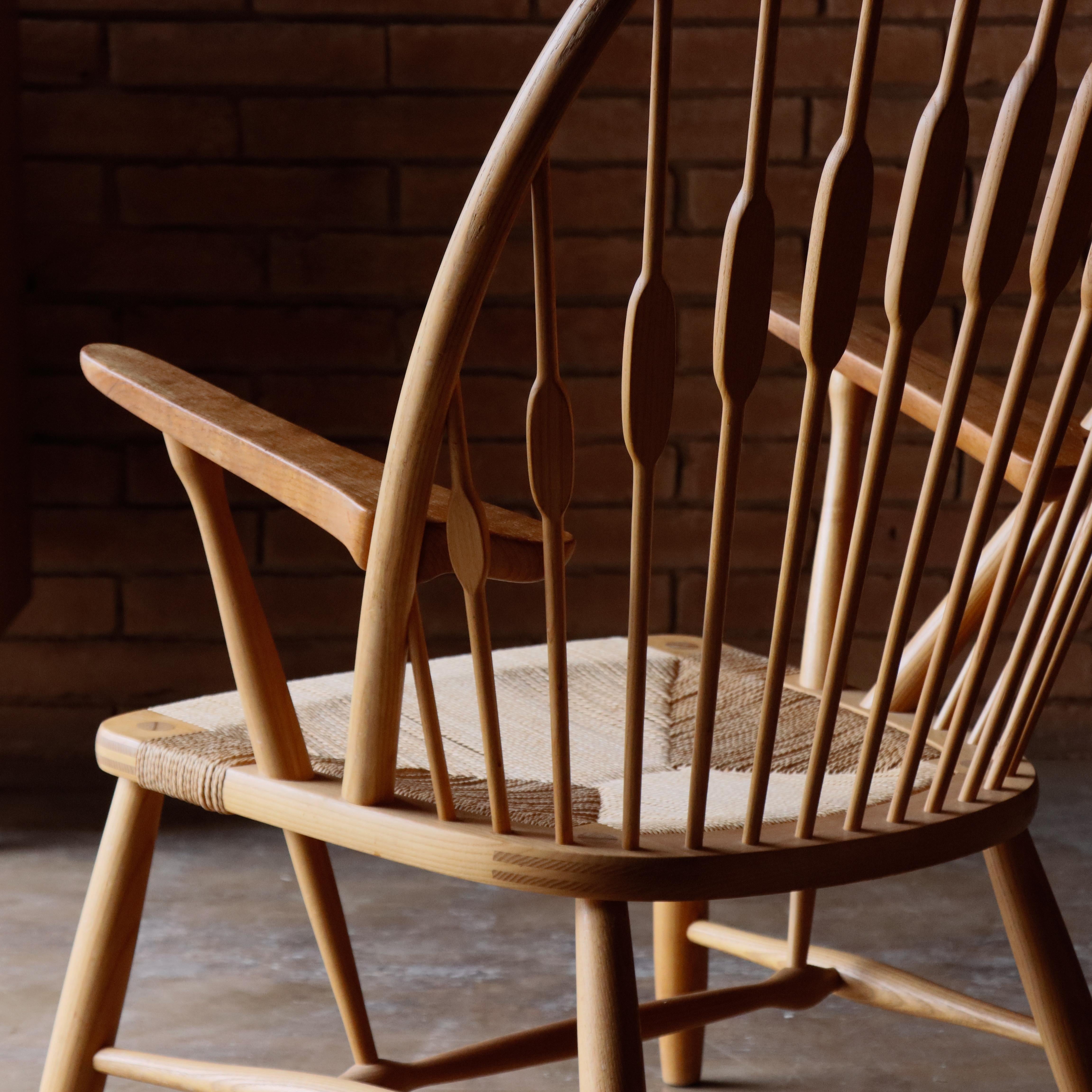 Hand-Crafted Vintage Hans J. Wegner JH 550 “Peacock Chair, Denmark, 1960s For Sale