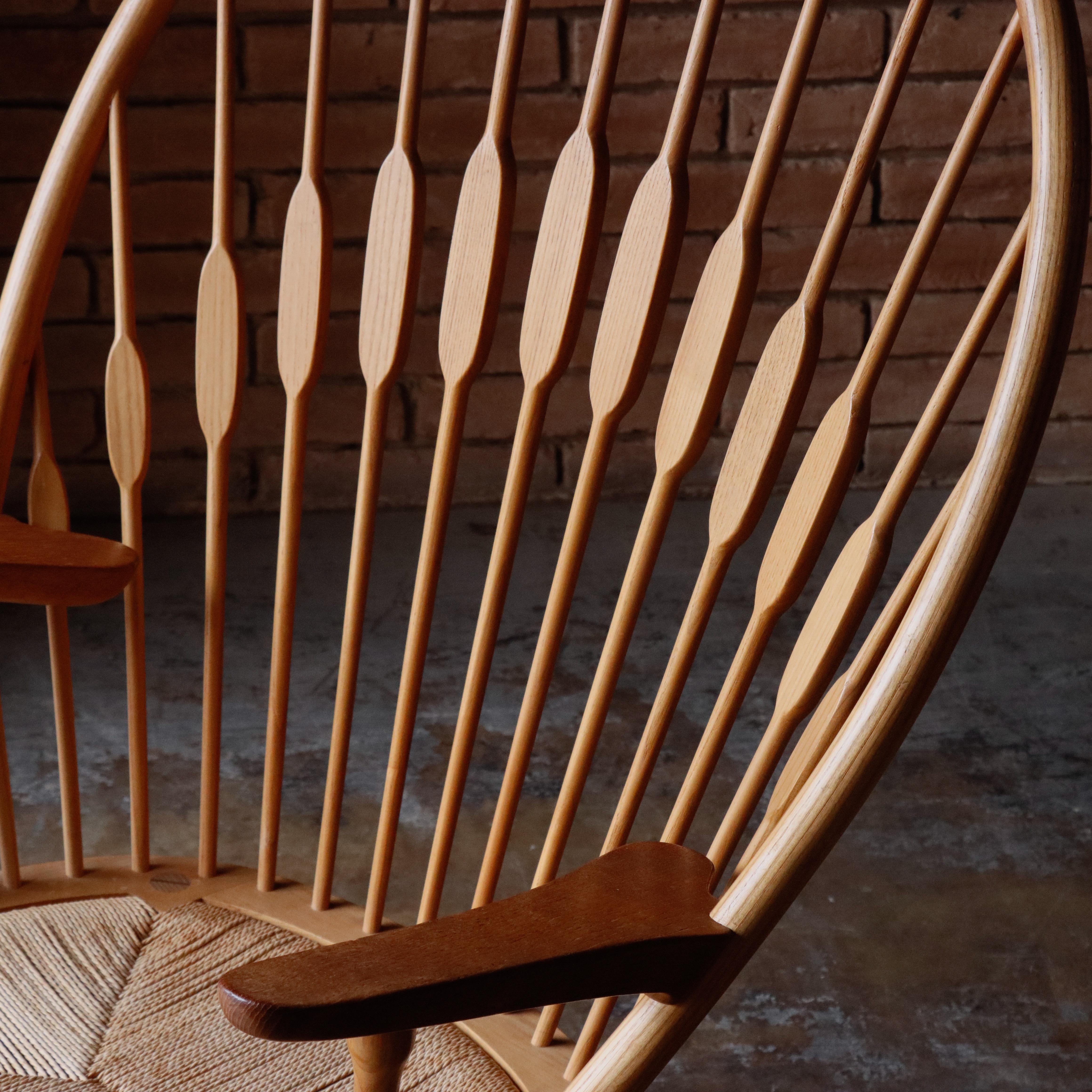 Vintage Hans J. Wegner JH 550 “Peacock Chair, Denmark, 1960s For Sale 1