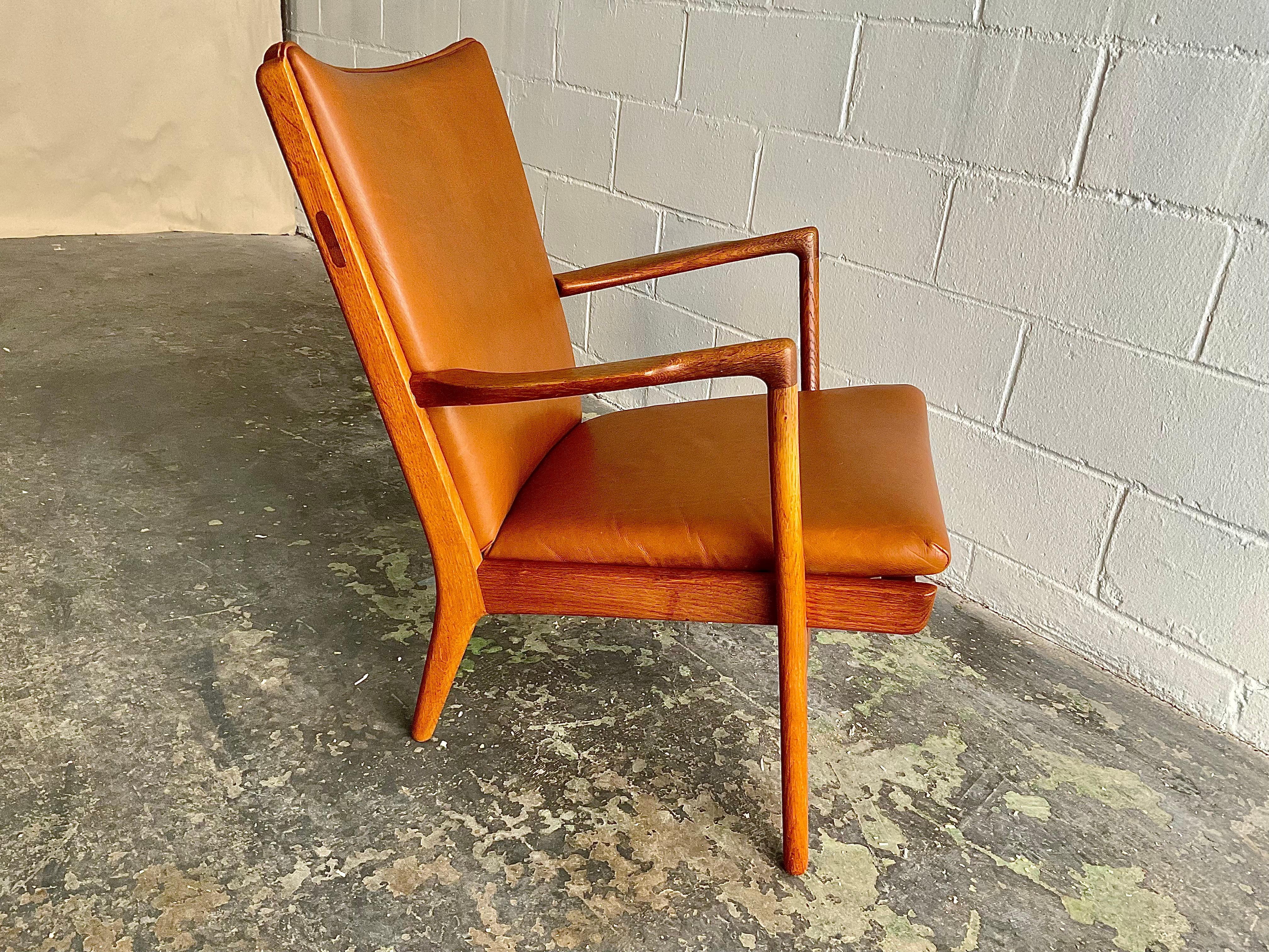 Vintage Hans Wegner AP-16 Lounge Chair in Oak & Cognac Leather, 1951 For Sale 7