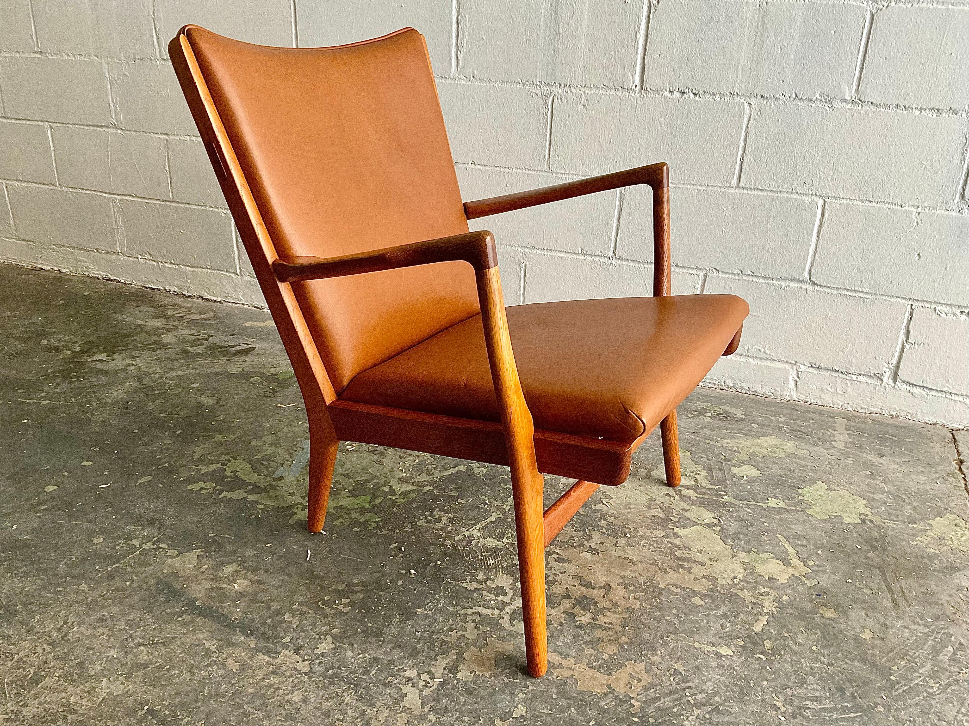 Vintage Hans Wegner AP-16 Lounge Chair in Oak & Cognac Leather, 1951 For Sale 10