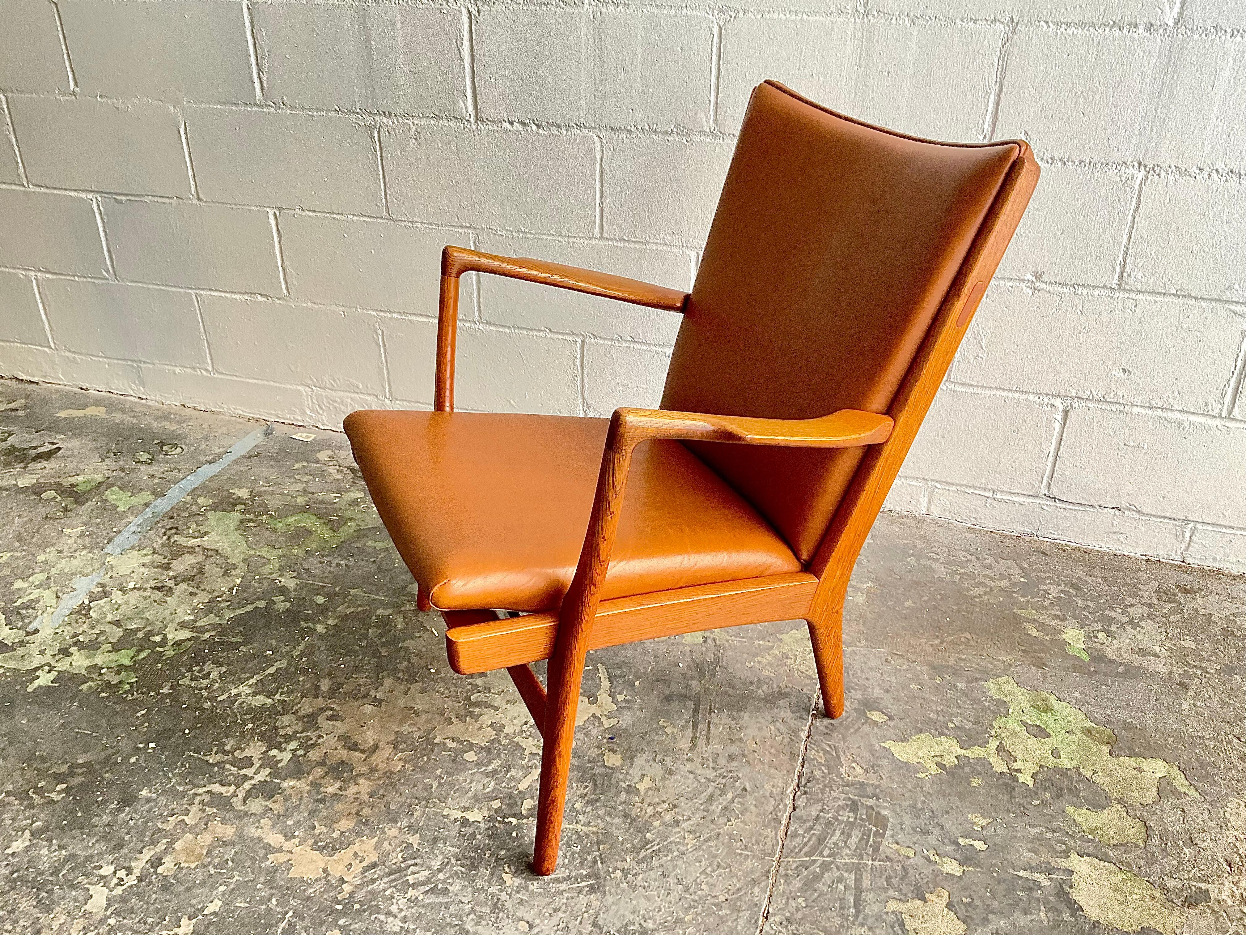 Mid-20th Century Vintage Hans Wegner AP-16 Lounge Chair in Oak & Cognac Leather, 1951 For Sale