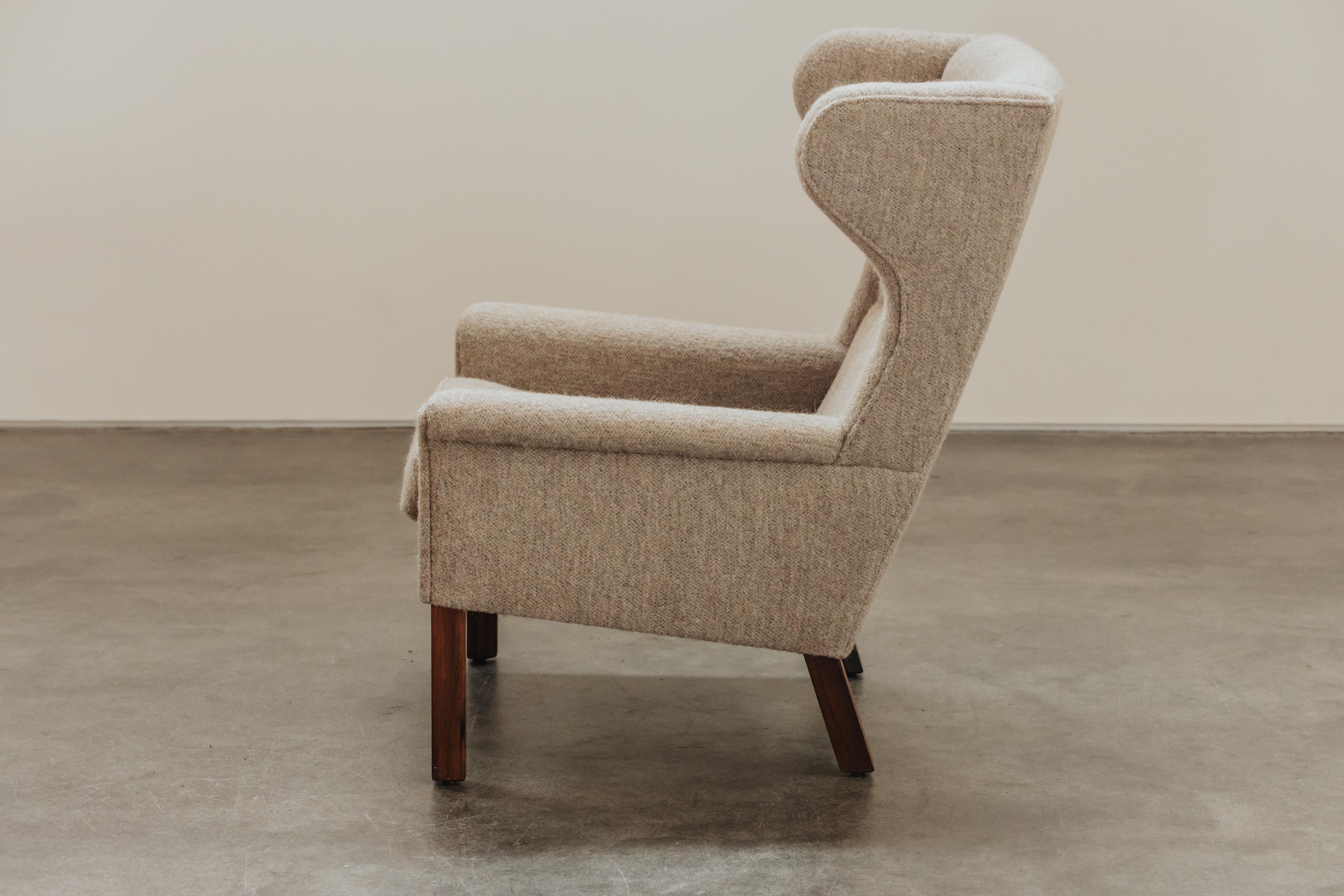 Tissu d'ameublement Chaise longue vintage Hans Wegner AP-65 du Danemark, Circa 1960. en vente
