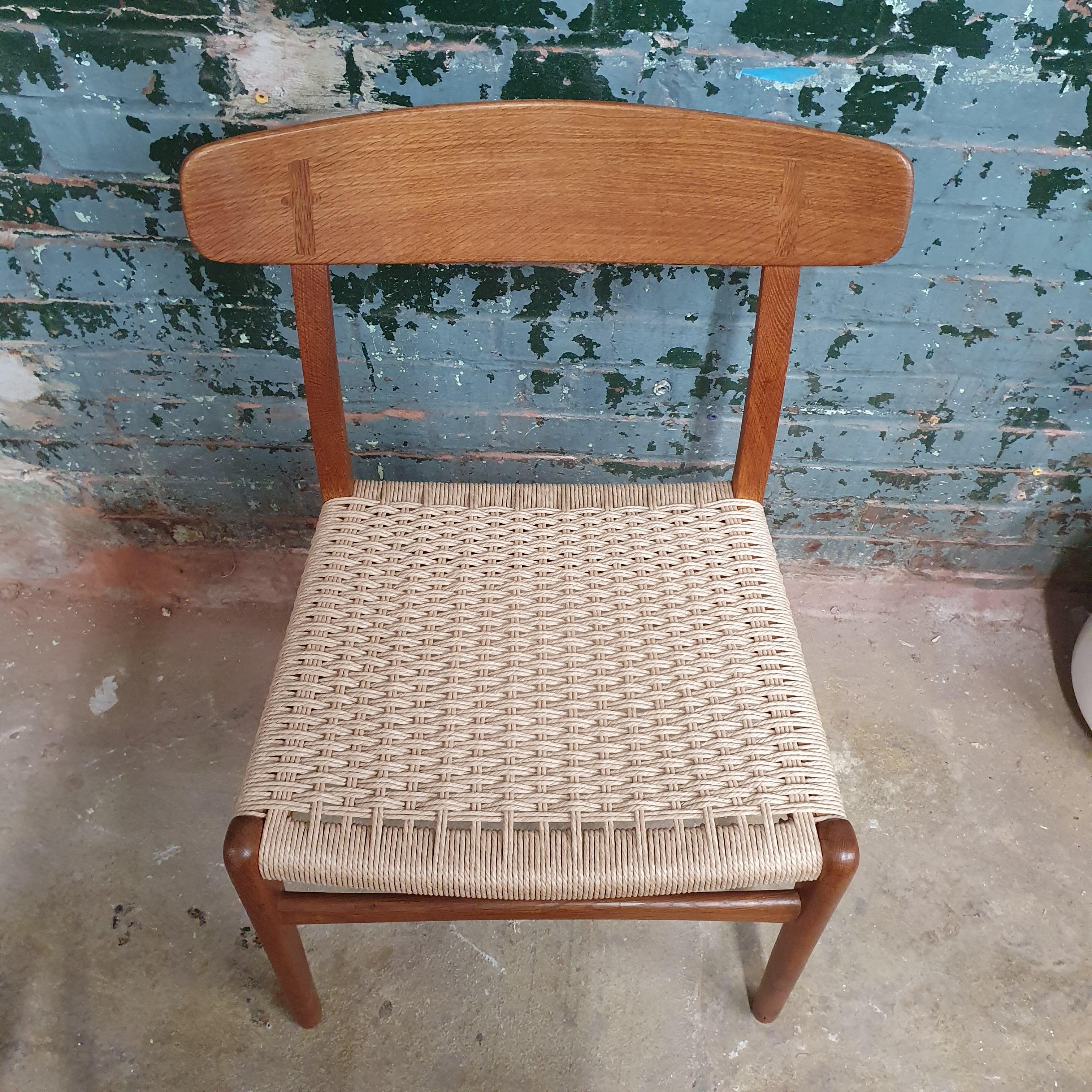 Vintage Hans Wegner CH23 Side Chairs, Set of 4 In Good Condition For Sale In Philadelphia, PA