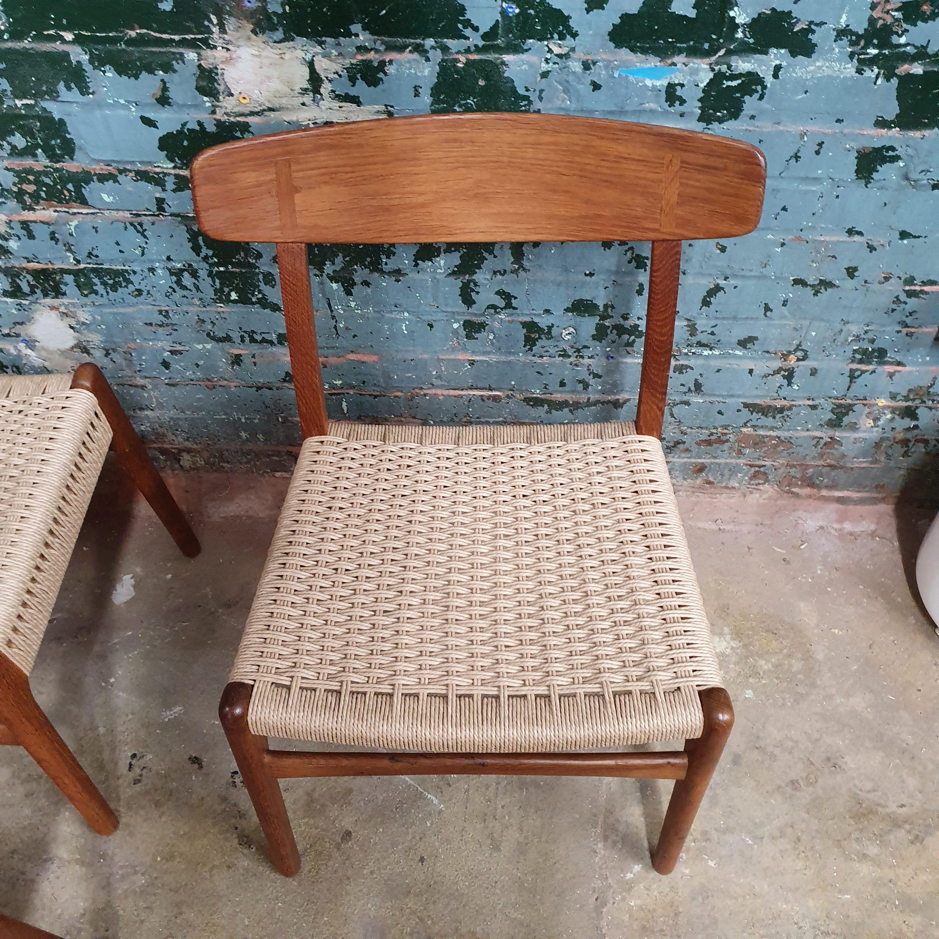 Vintage Hans Wegner CH23 Beistellstühle, 4er-Set (Mitte des 20. Jahrhunderts) im Angebot