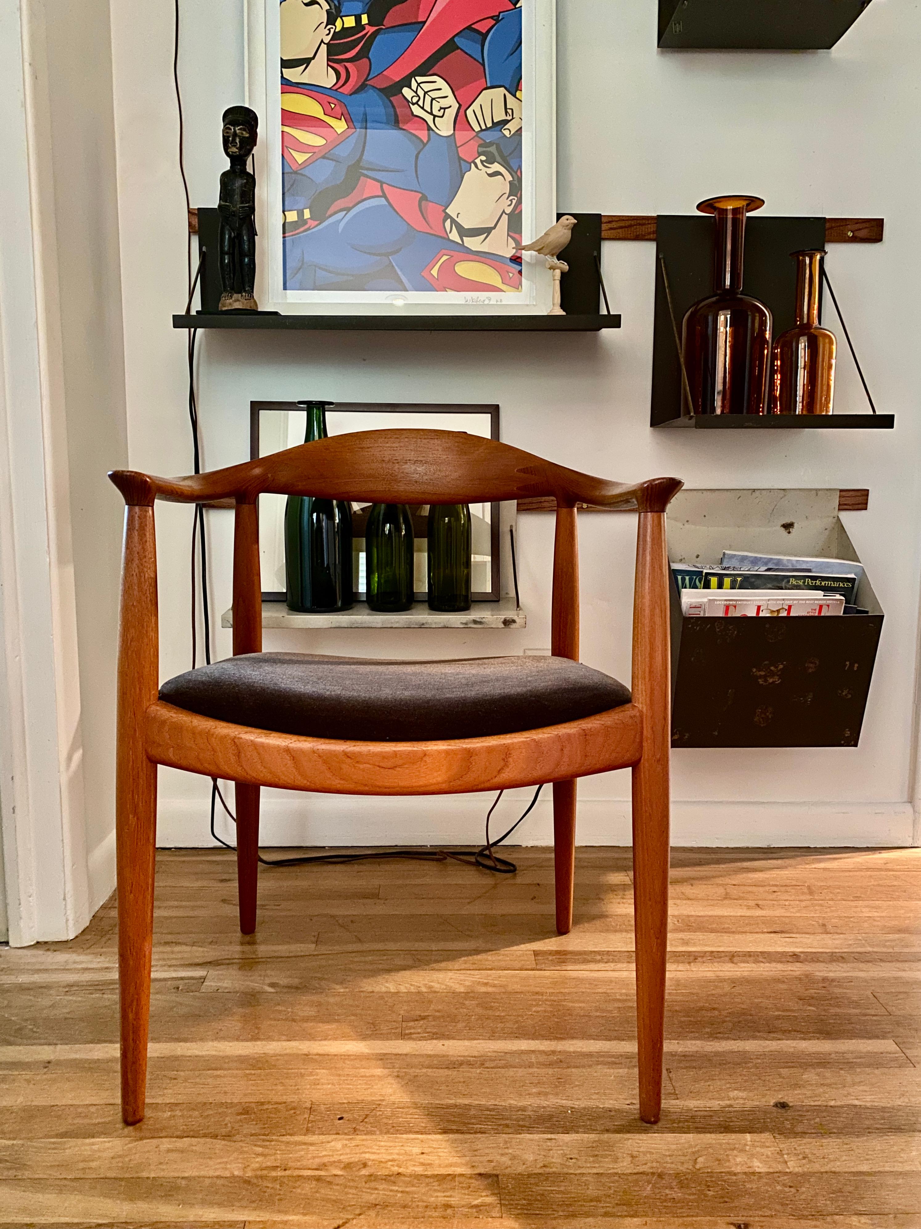 Vintage Hans Wegner Chair for Johannes Hansen, Made in Denmark For Sale 3
