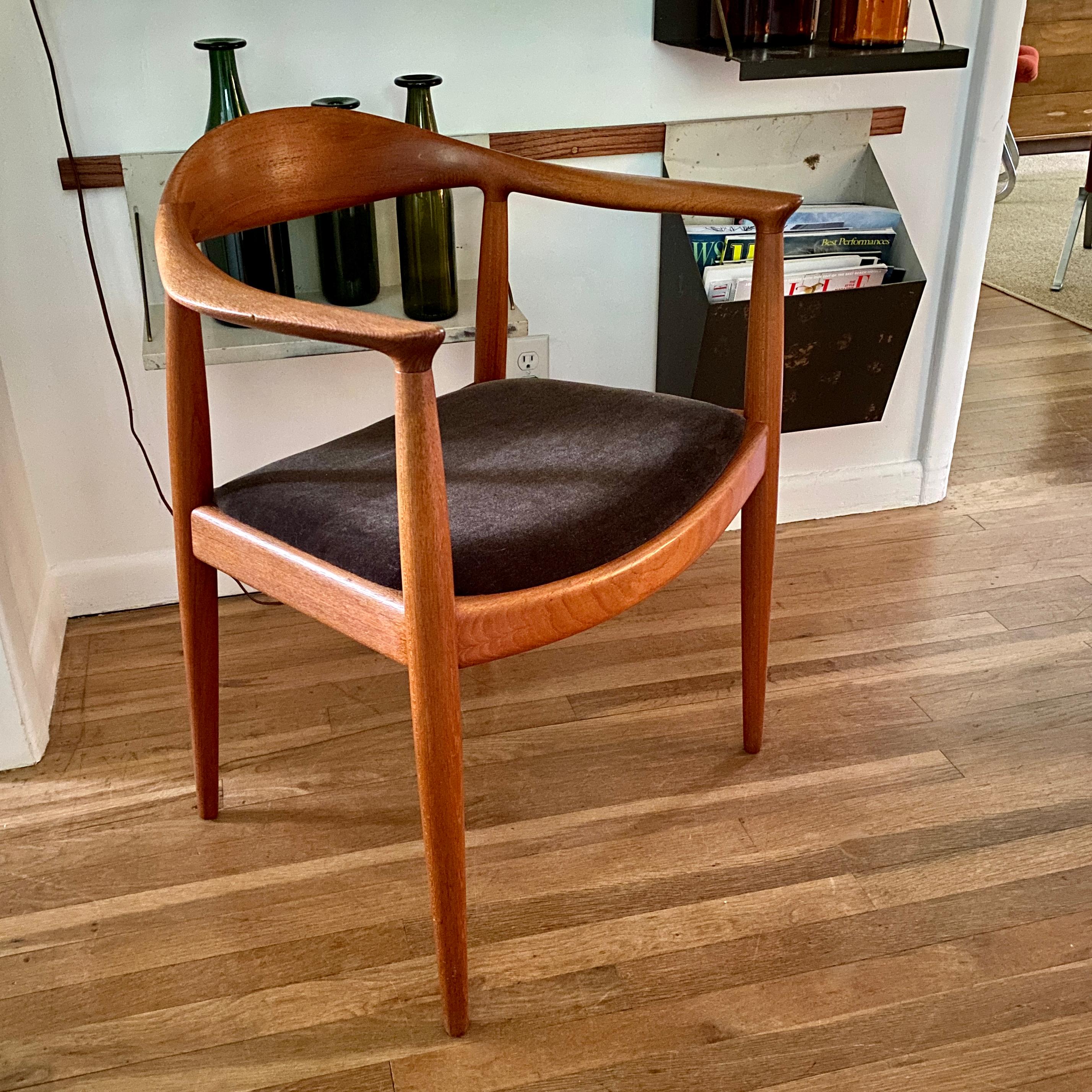 Vintage Hans Wegner Chair for Johannes Hansen, Made in Denmark For Sale 5