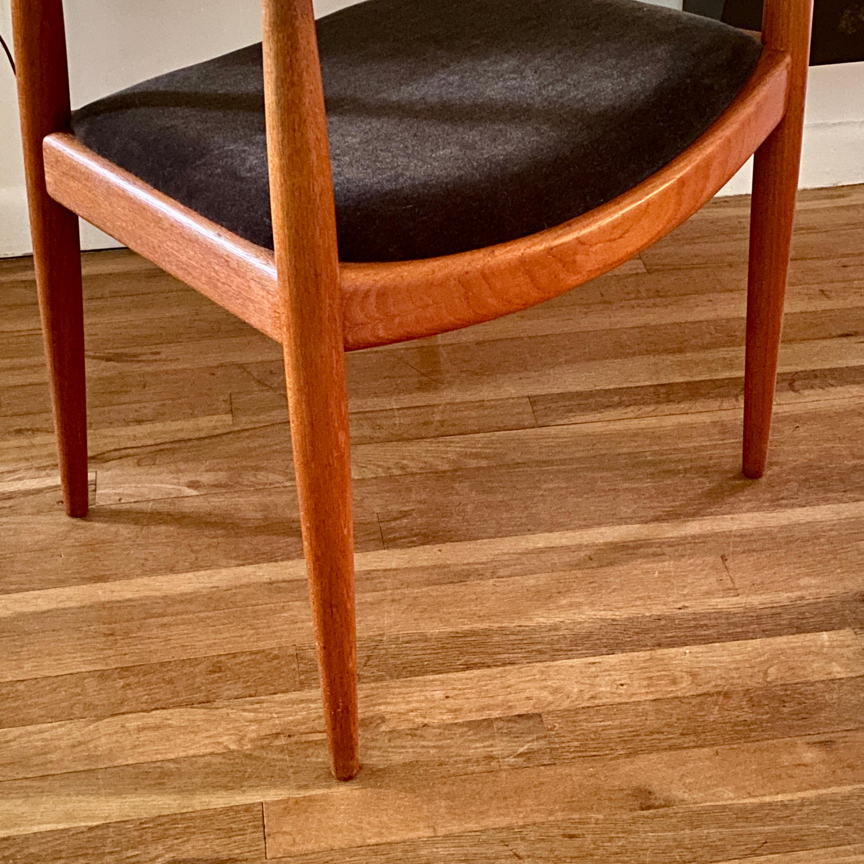 Vintage-Stuhl von Hans Wegner für Johannes Hansen, hergestellt in Dänemark im Angebot 8