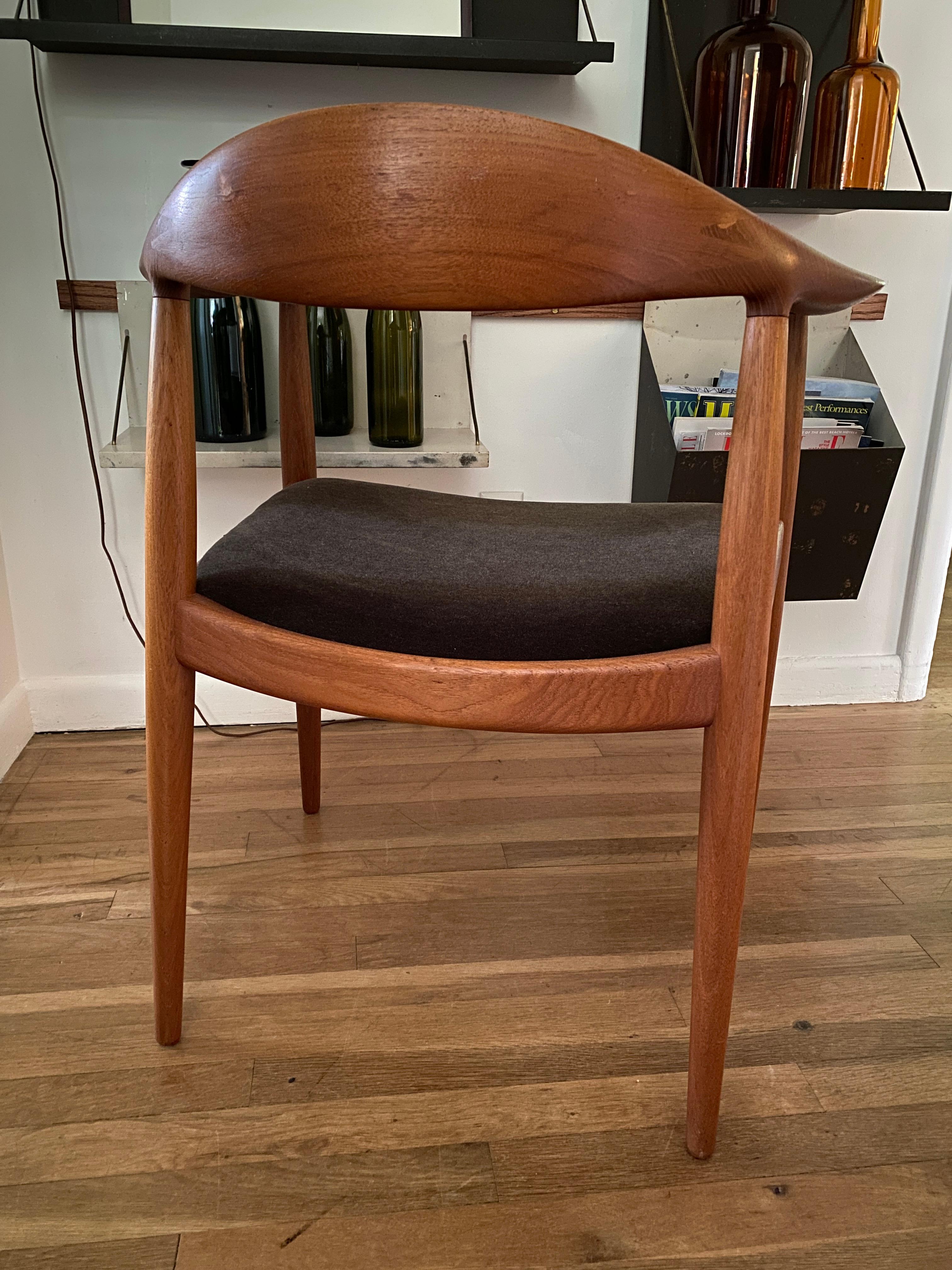 Vintage Hans Wegner Chair for Johannes Hansen, Made in Denmark For Sale 9