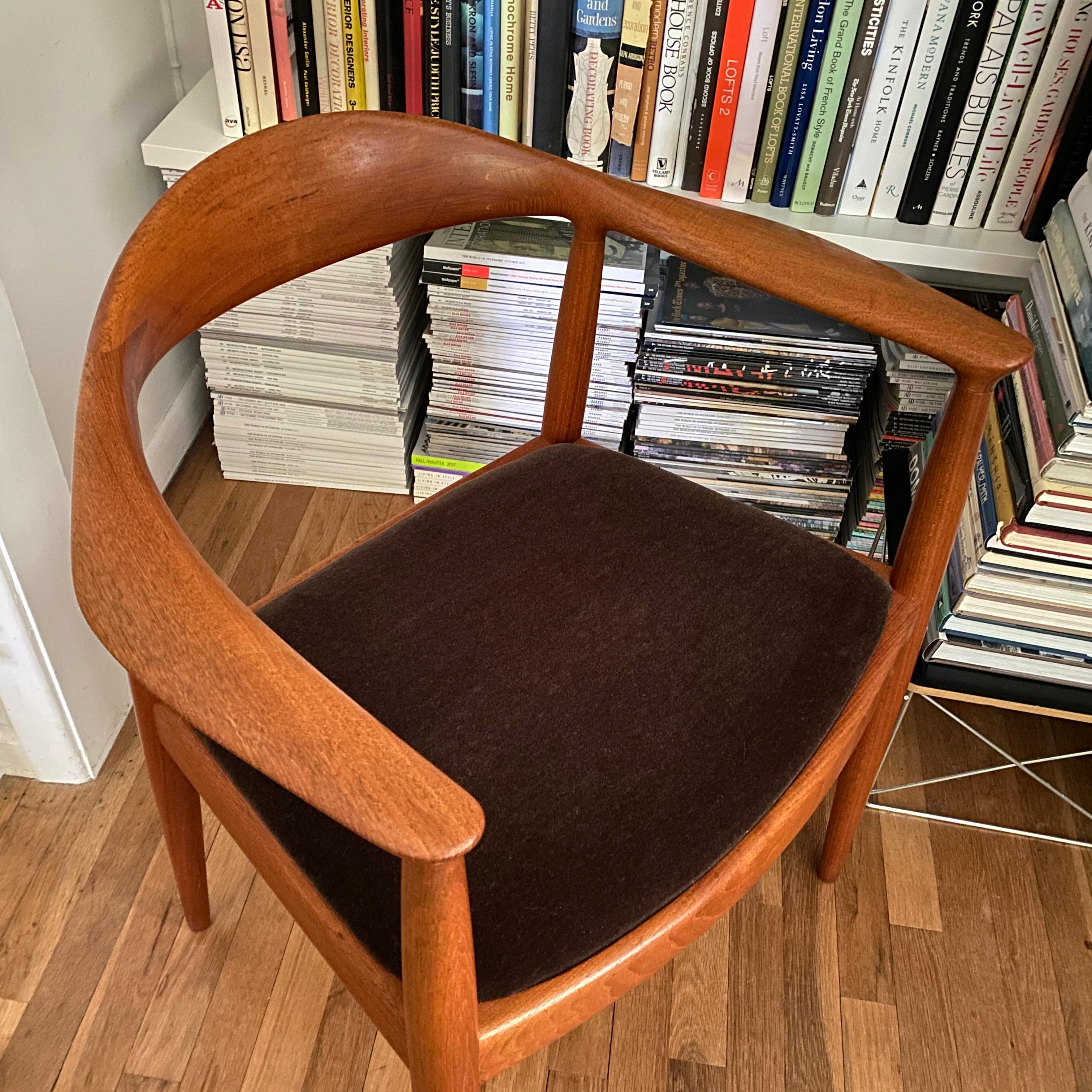 Vintage-Stuhl von Hans Wegner für Johannes Hansen, hergestellt in Dänemark (Schwedisch) im Angebot
