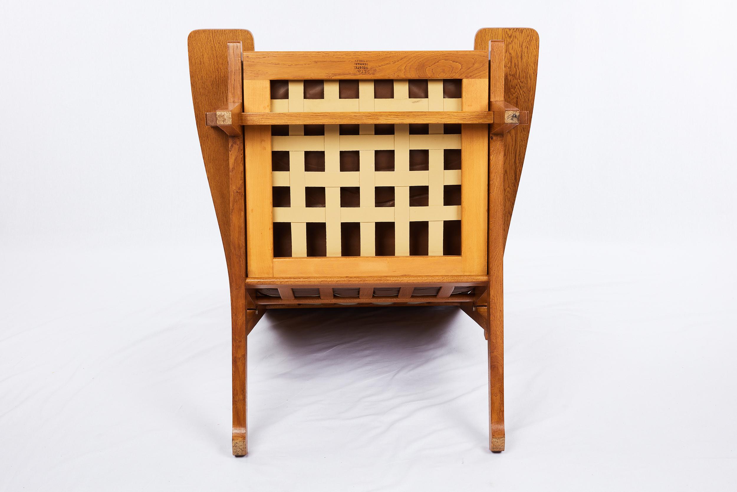 Vintage Hans Wegner GE-375 Lounge Chair and Footstool 1