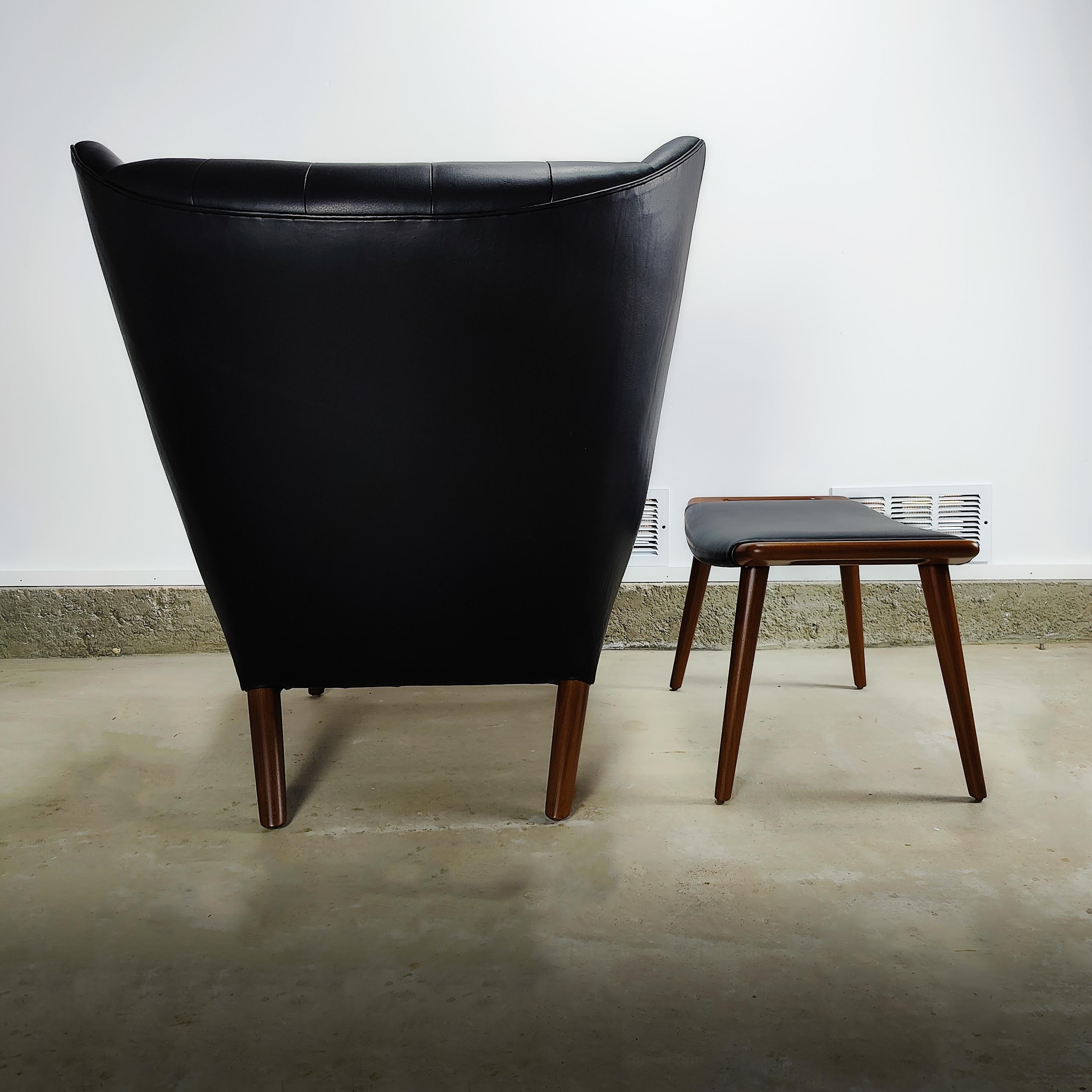 Danish Mid Century Modern Papa Bear Lounge Chair & Ottoman by Hans Wegner, c1950s For Sale