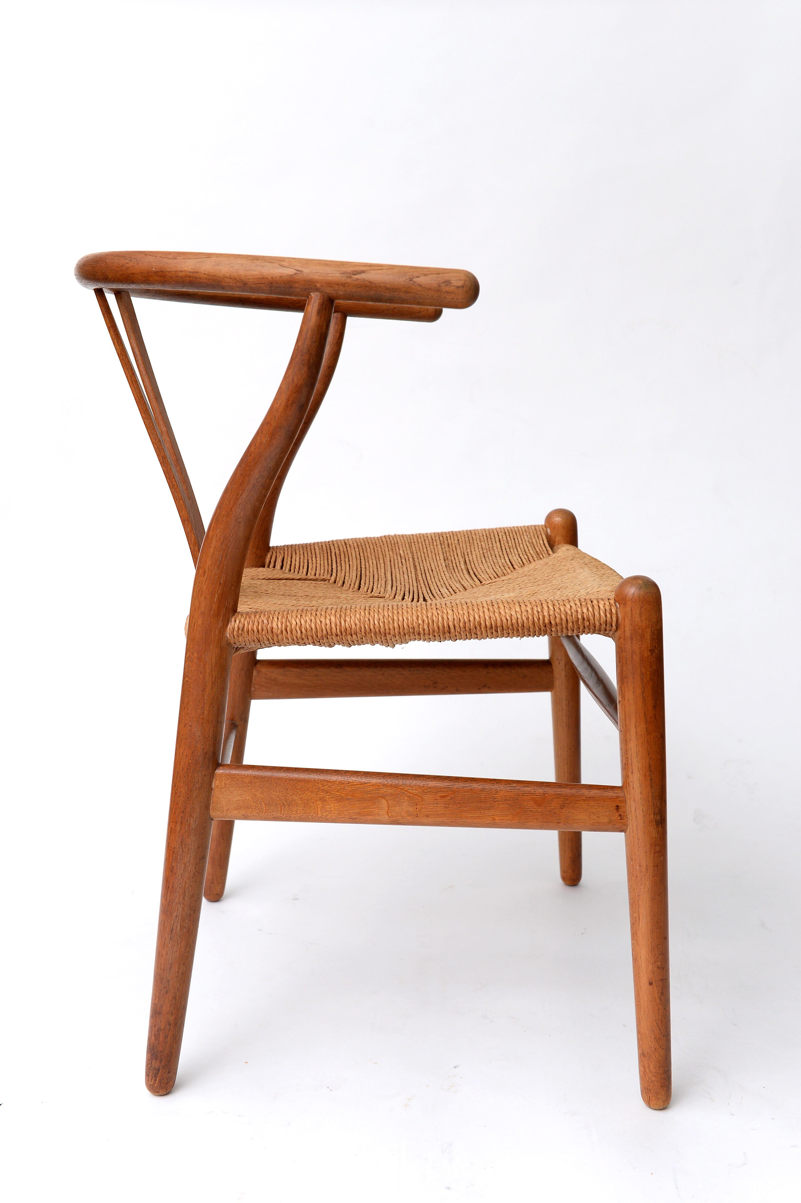 Vintage Hans Wegner Wishbone Chair and a Jorgen Baekmark Stool, 1960s In Good Condition In HEVERLEE, BE