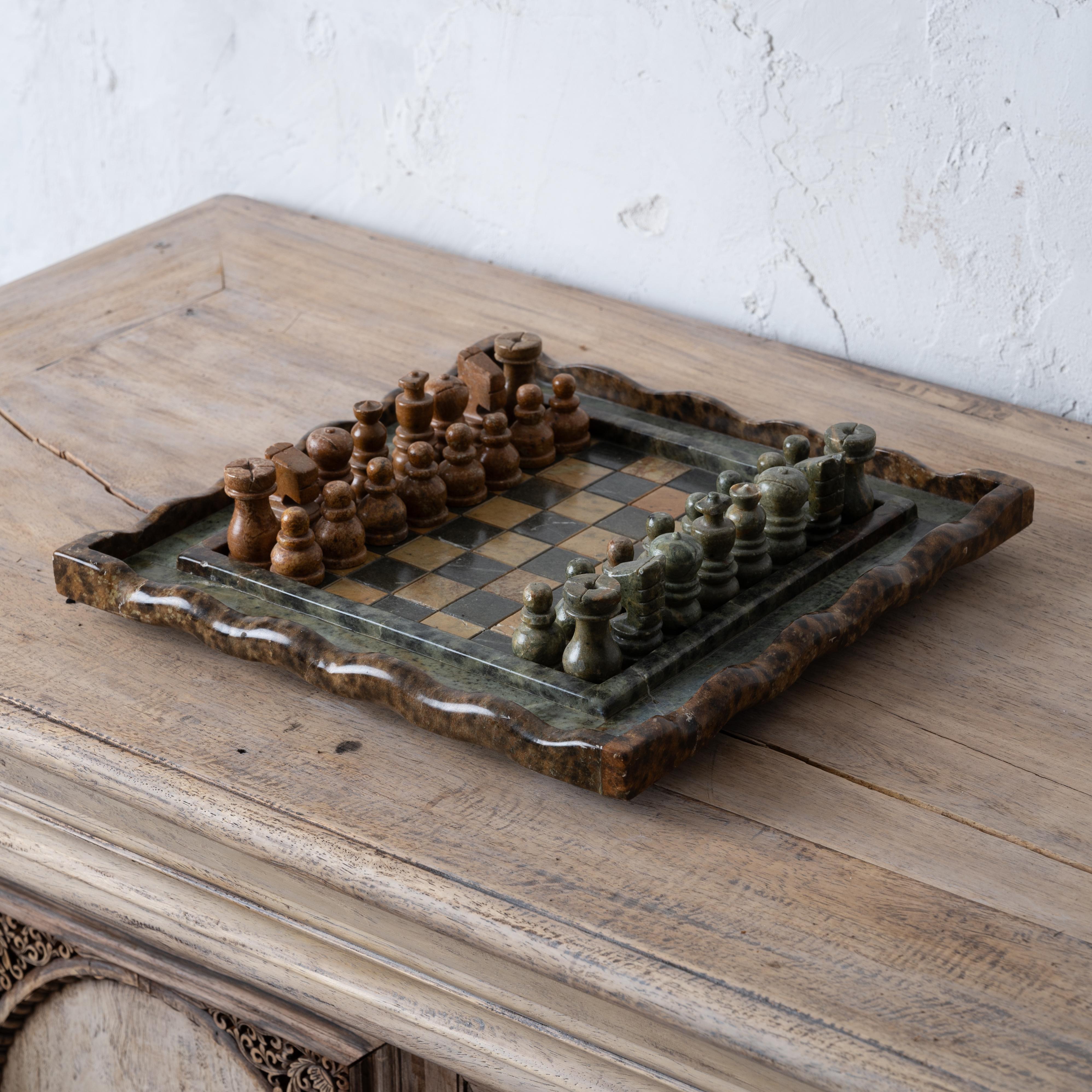 Vintage Hardstone Chess Set In Good Condition For Sale In Savannah, GA
