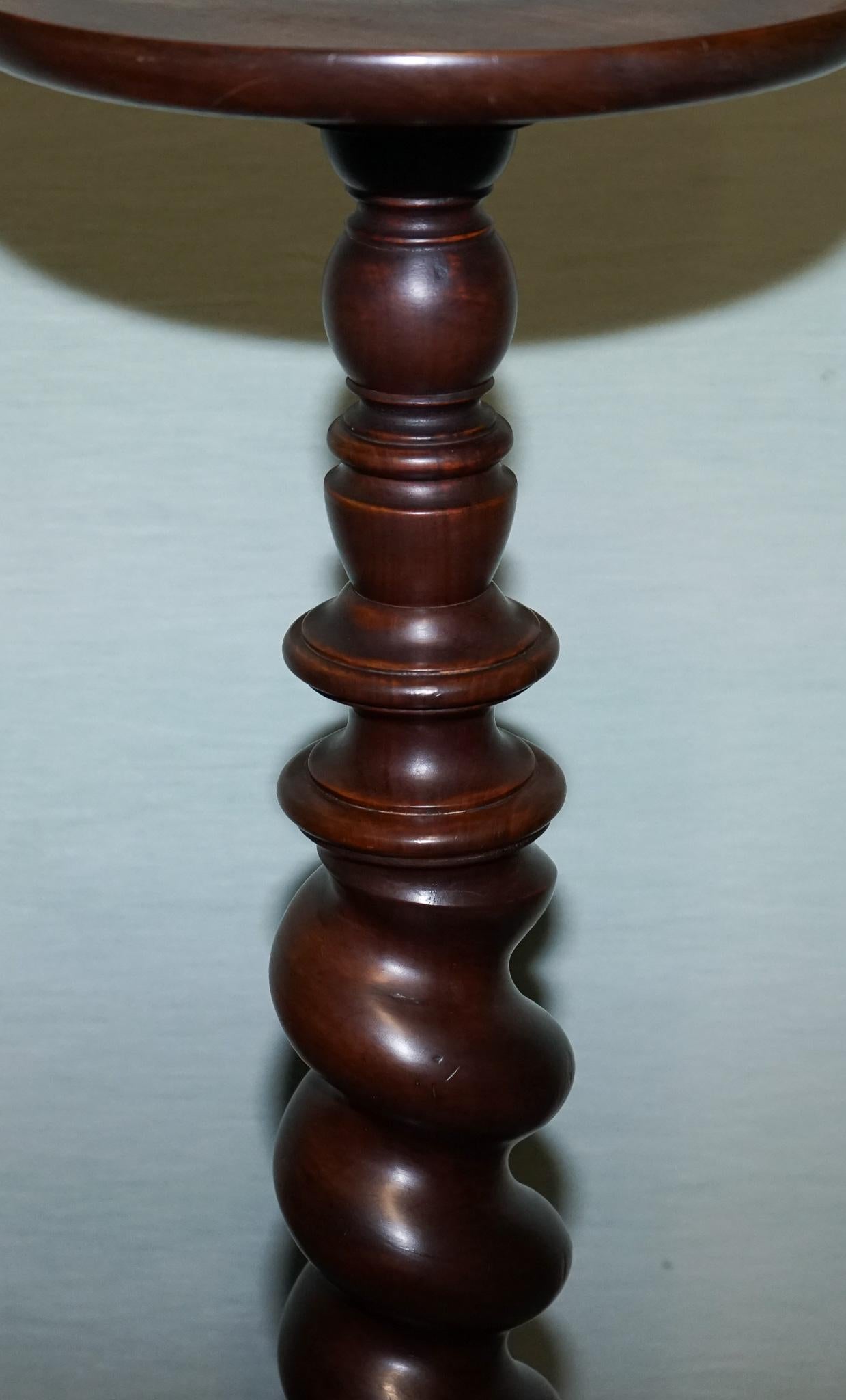 TAVOLO D'EPOCA IN LEGNO DURO BARLEY TWIST PEDESTAL PLANT STAND SiDE In condizioni buone in vendita a Pulborough, GB