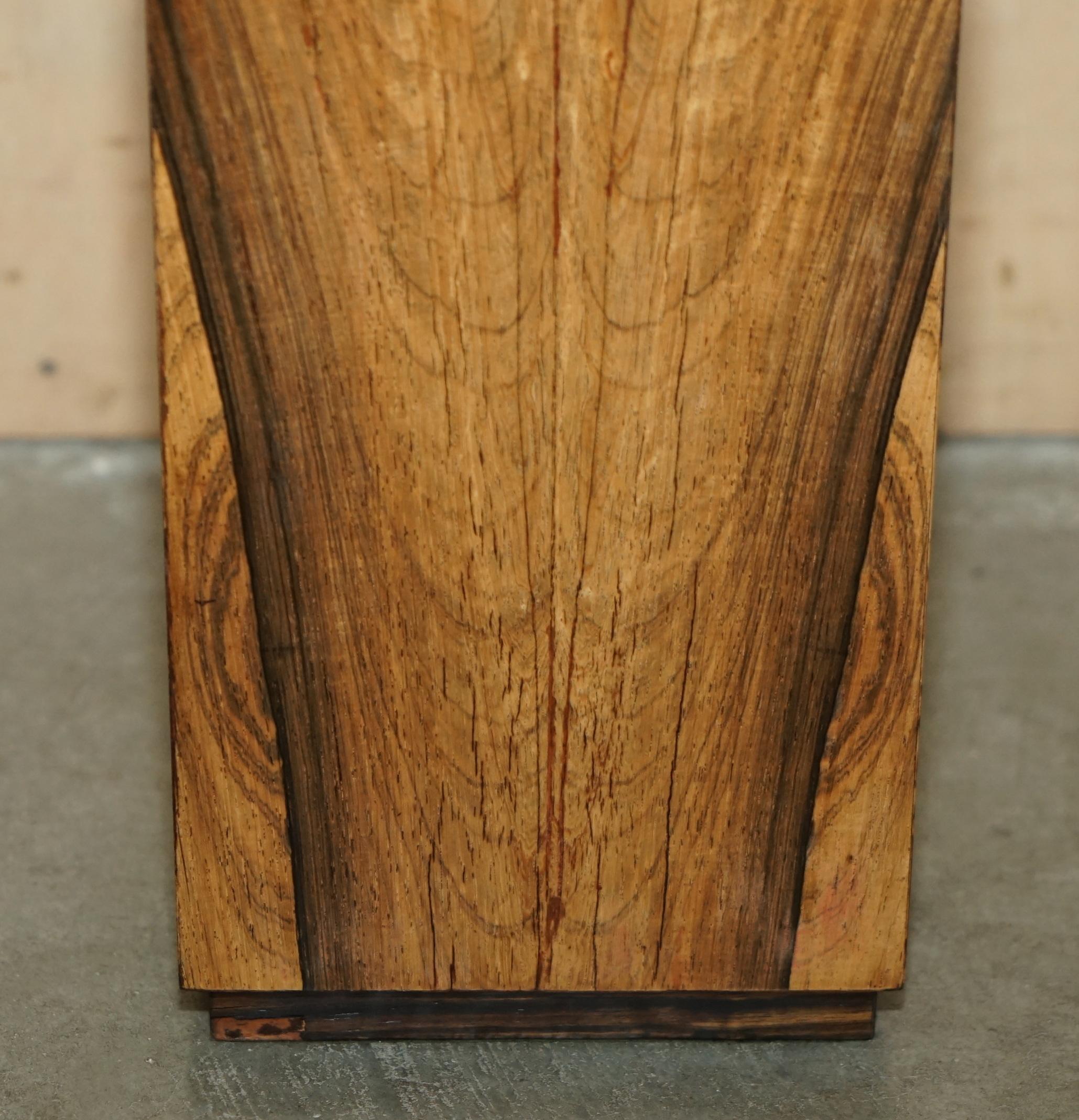 cubo de basura o jarrón pequeño de época acabado en madera super decorativo Hecho a mano en venta