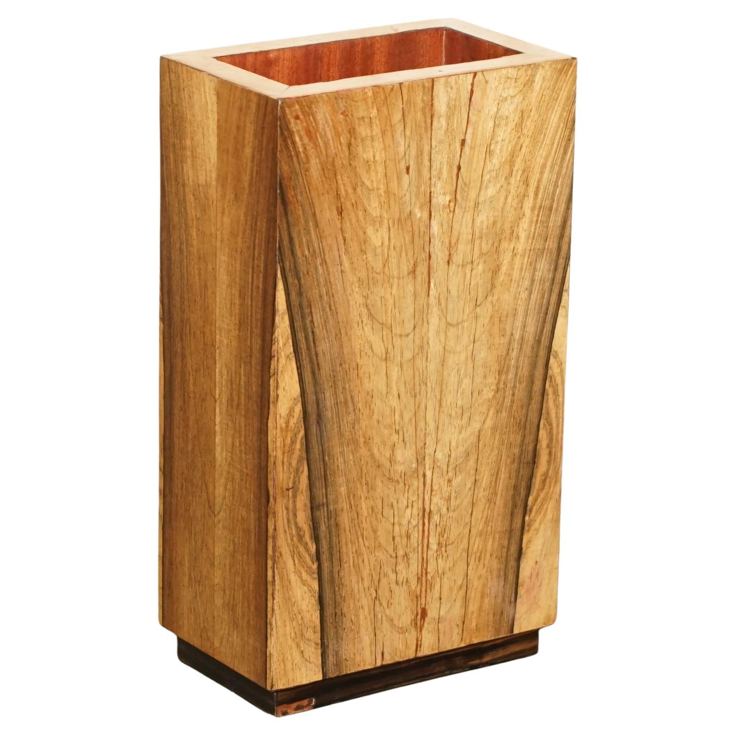 VINTAGE CONSTRUIRE EN HARDWOOD FINISÉ SMALL WASTEPAPER BIN OR VASE SUPER DECORATiVE