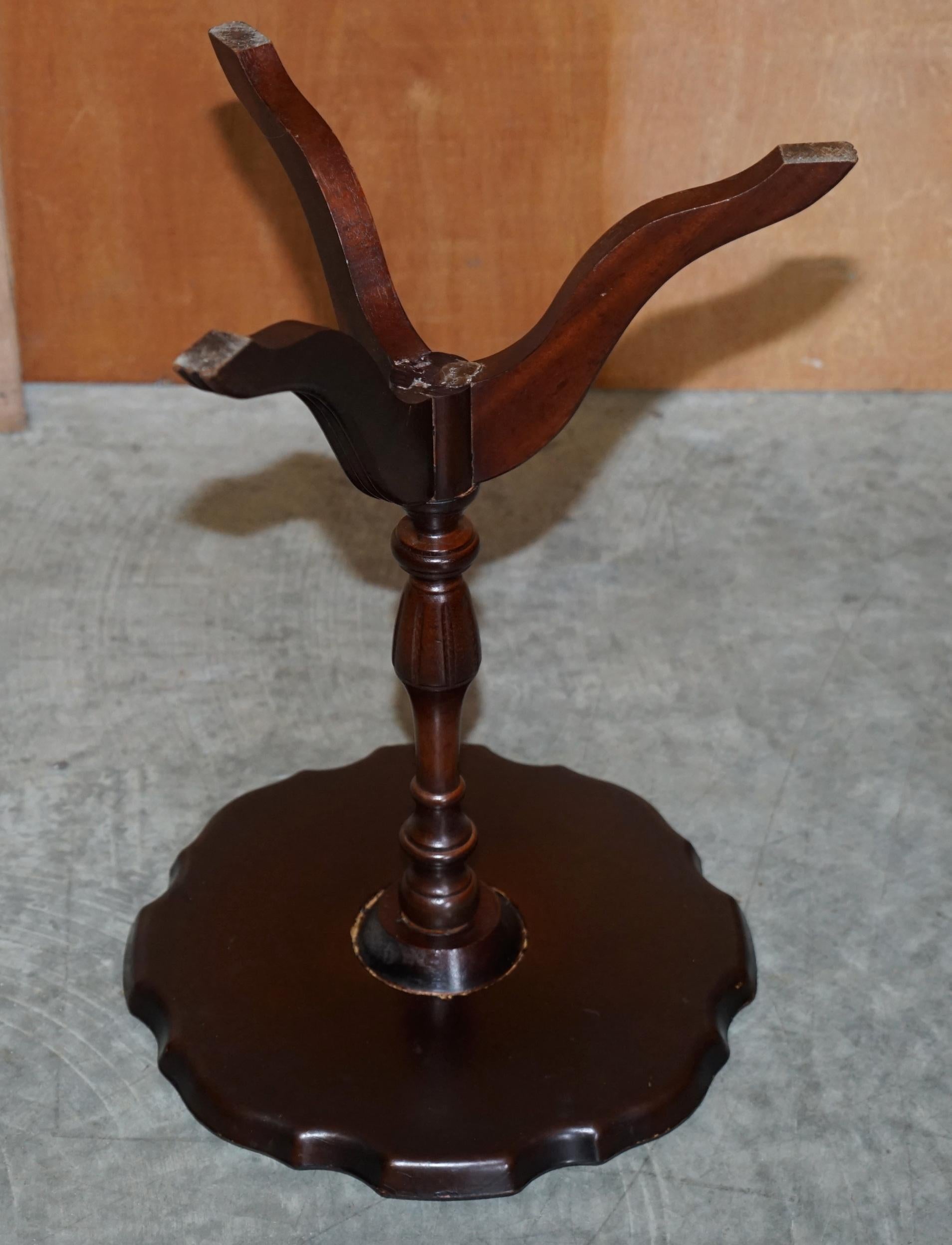 Vintage Hardwood Pie Crust Edge Oxblood Leather Tripod Side End Lamp Wine Table 2