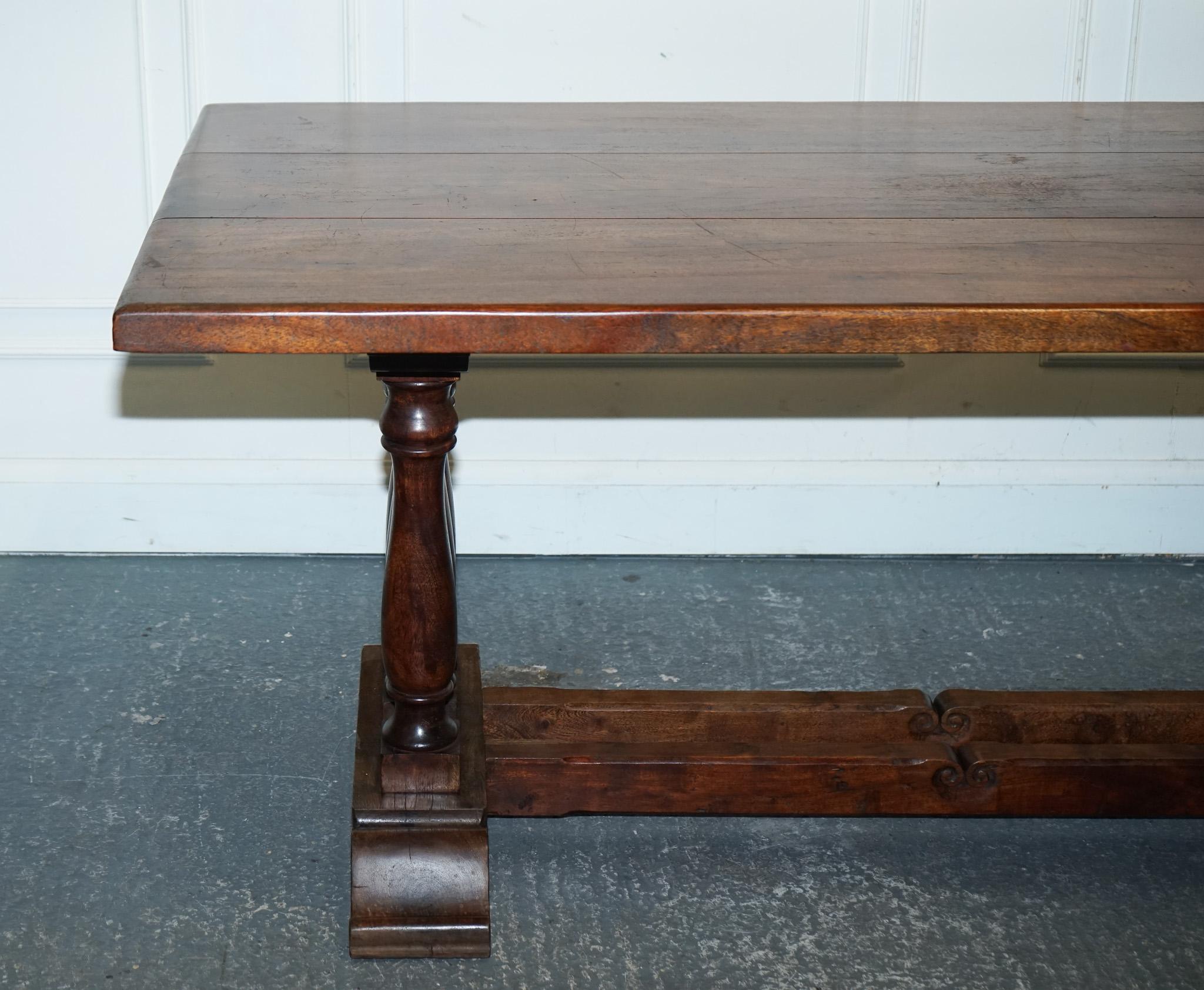 VINTAGE HARDWOOD RECTANGULAR DINiNG TABLE  185CM For Sale 7