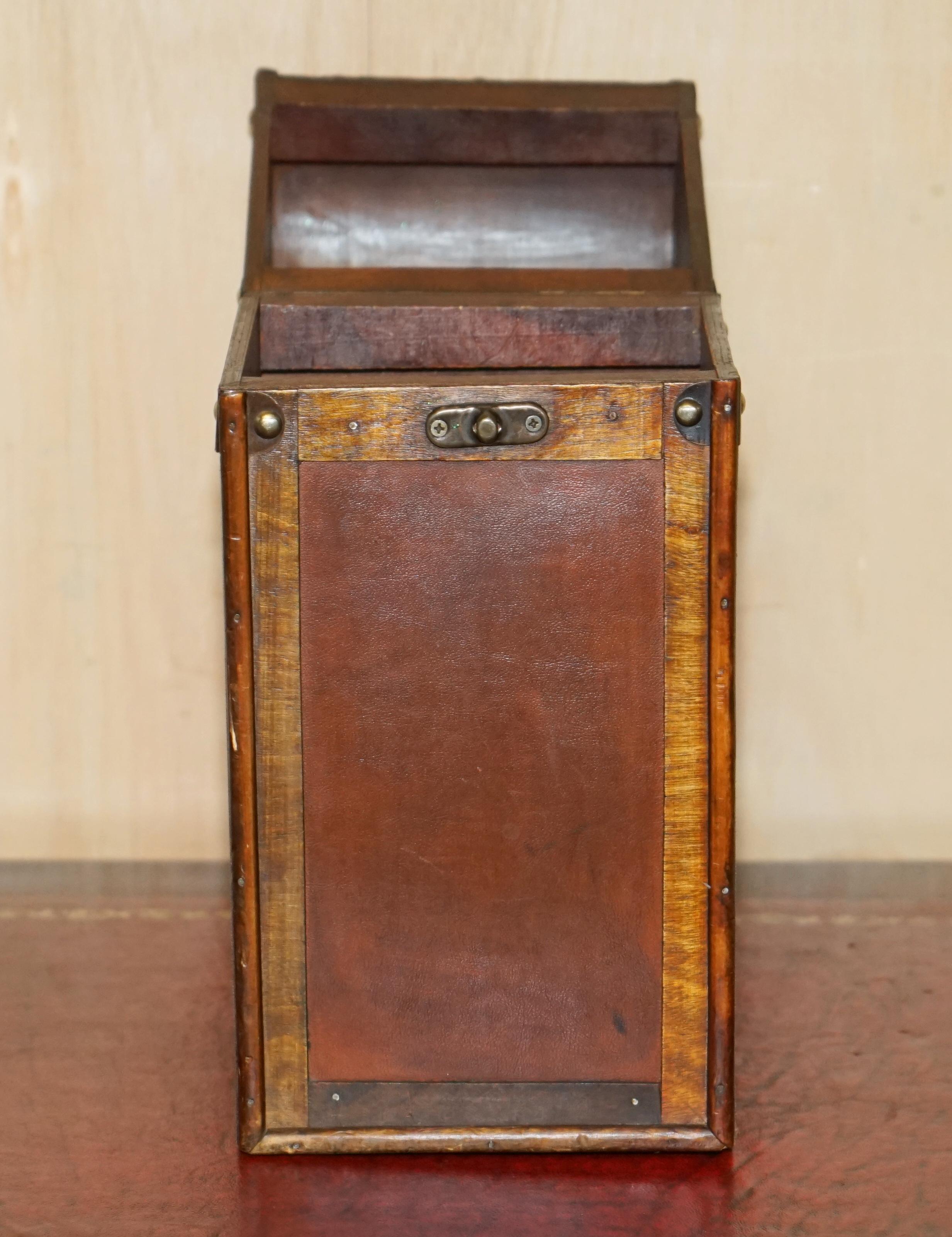 ViNTAGE HARDWOOD TRAVEL WINE BOX CASE WITH HANDLE VERY DECORATIVE PIECE For Sale 6