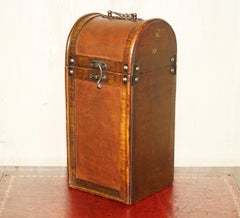 ViNTAGE HARDWOOD TRAVEL WINE BOX CASE WITH HANDLE VERY DECORATIVE PIECE