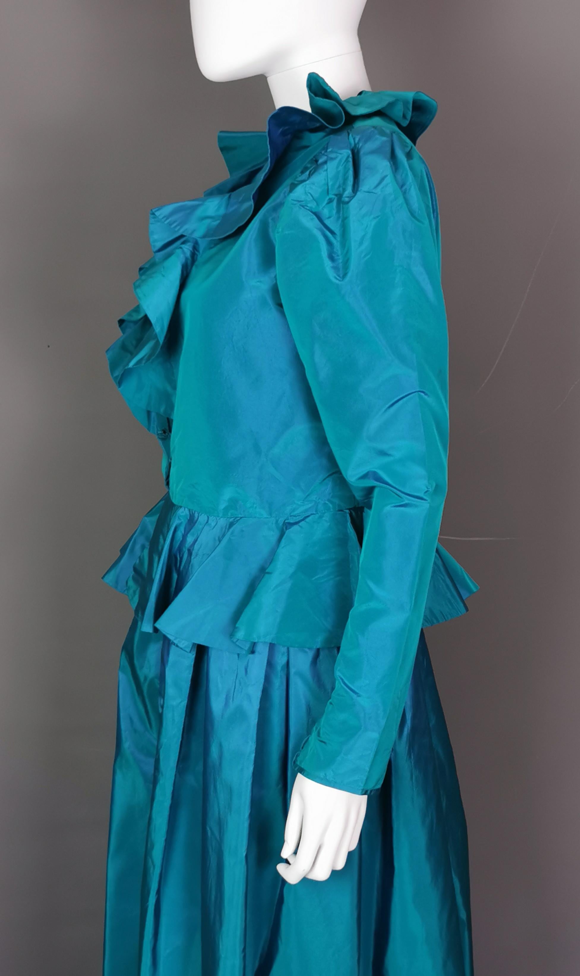 Vintage Hardy Amies teal blue silk taffeta two piece dress, Jacket, Evening gown For Sale 14