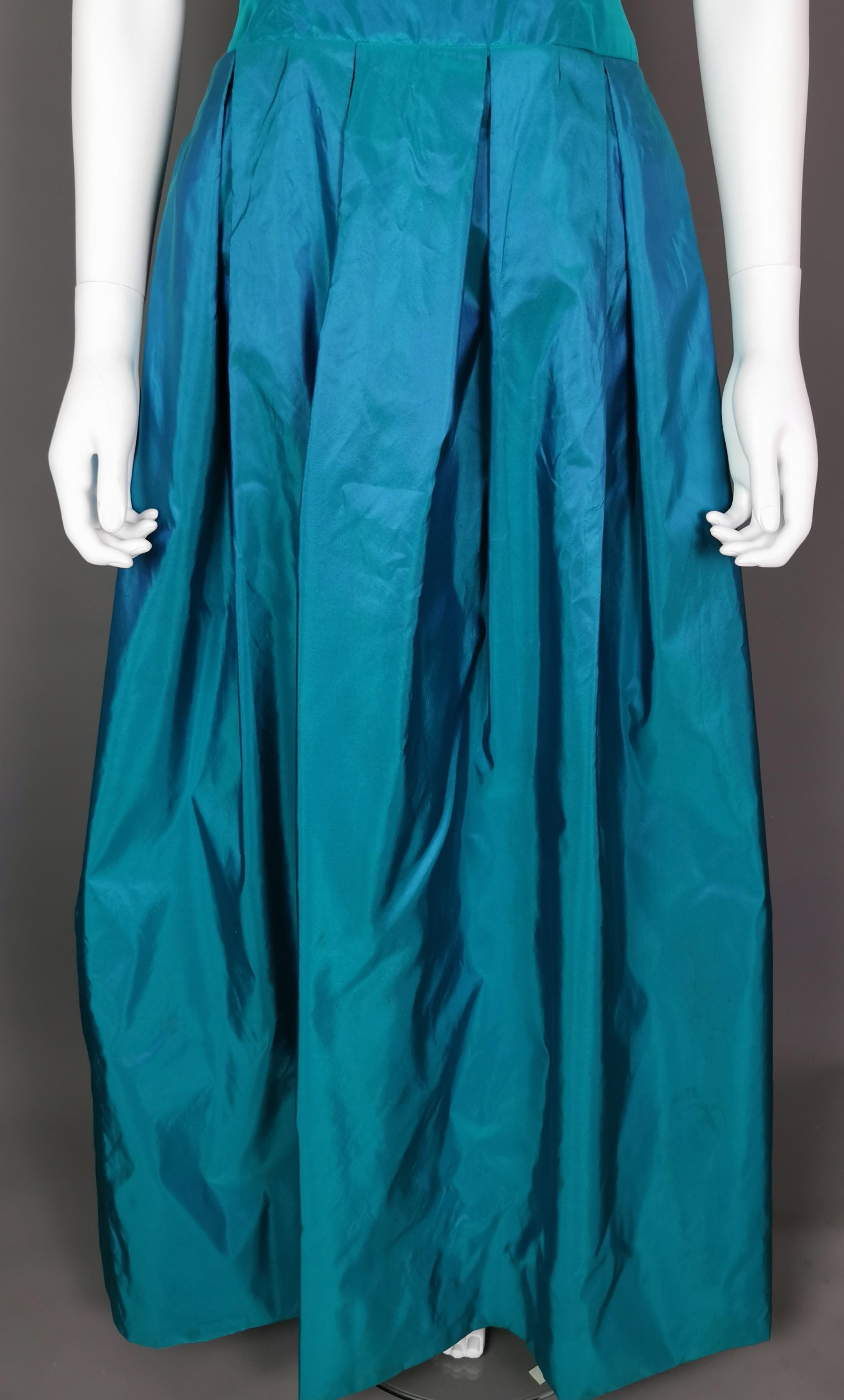 Vintage Hardy Amies teal blue silk taffeta two piece dress, Jacket, Evening gown For Sale 2