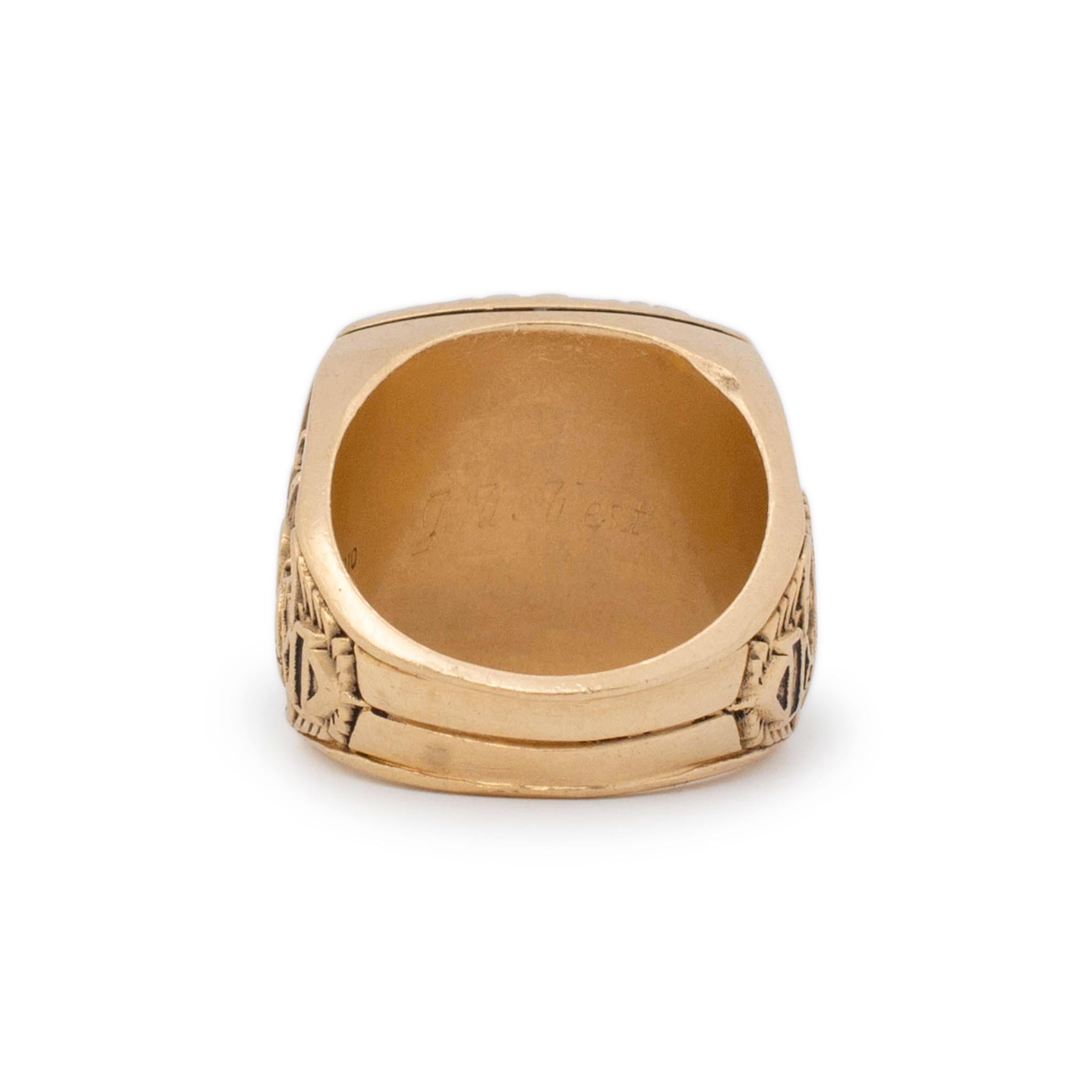 Vintage Harley Davidson Mens 14K Yellow Gold Screaming Eagle Cocktail Ring In Excellent Condition In Houston, TX